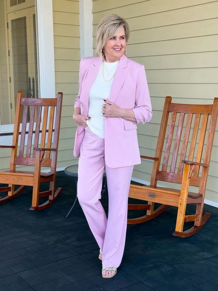 Today I’m partnering with @walmart to bring you 3 outfits for Easter. #walmartpartner I’ve had a lot of requests already for Easter outfits since Easter is early this year. When I was younger, I only wore dresses for Easter, but now I love wearing pants when I can. 



@walmartfashion #walmartfashion #easteroutfit 

#LTKfindsunder50 #LTKover40