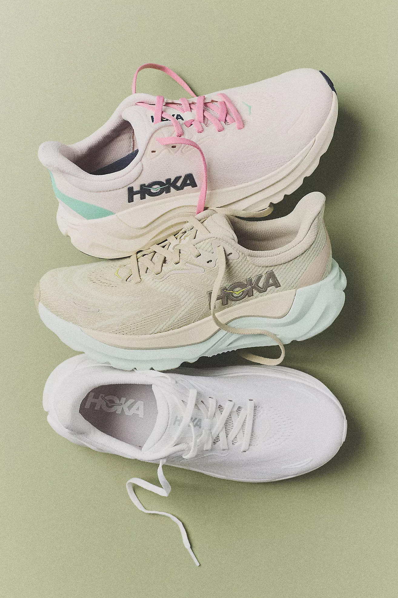 HOKA® Arahi 8 Sneakers | Anthropologie (US)