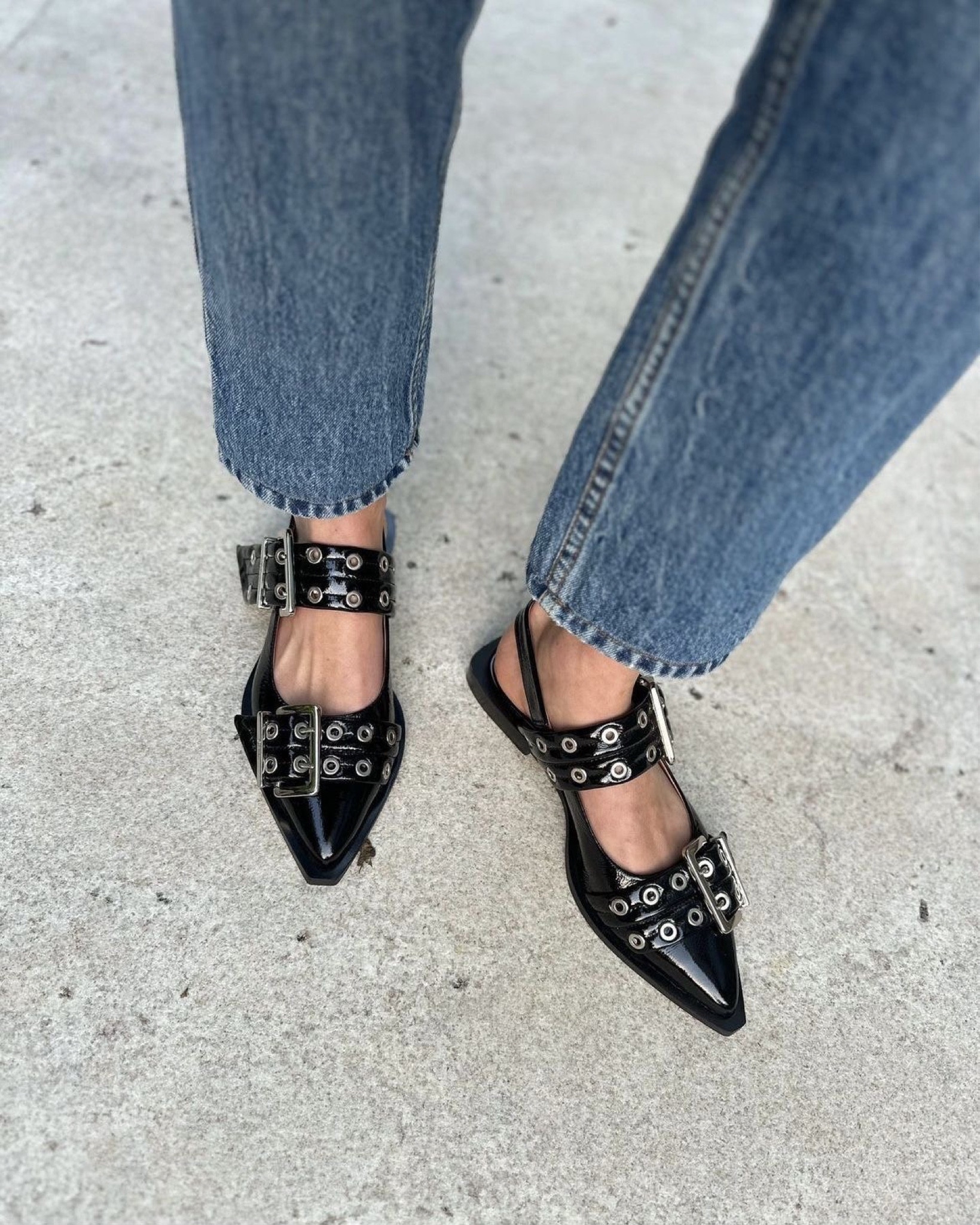 Shoes crush 🍂🖤

#LTKfindsunder50 #LTKshoecrush #LTKSeasonal