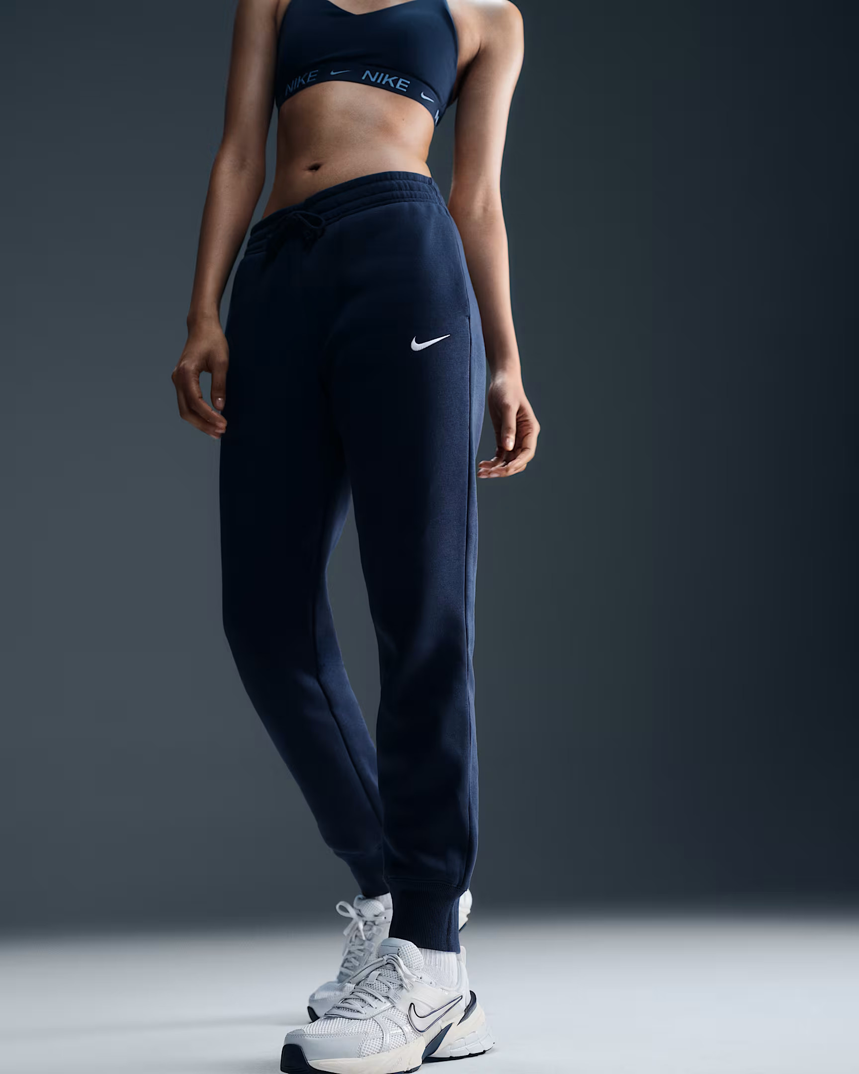 Nike Sportswear Phoenix Fleece Women's Mid-Rise Sweatpants | Nike (US)
