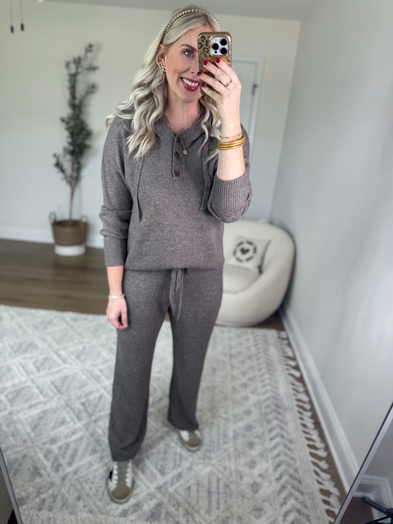 Weekend Walmart Wins try on 
Sweater lounge set- medium 

#LTKFindsUnder50 #LTKStyleTip #LTKSeasonal