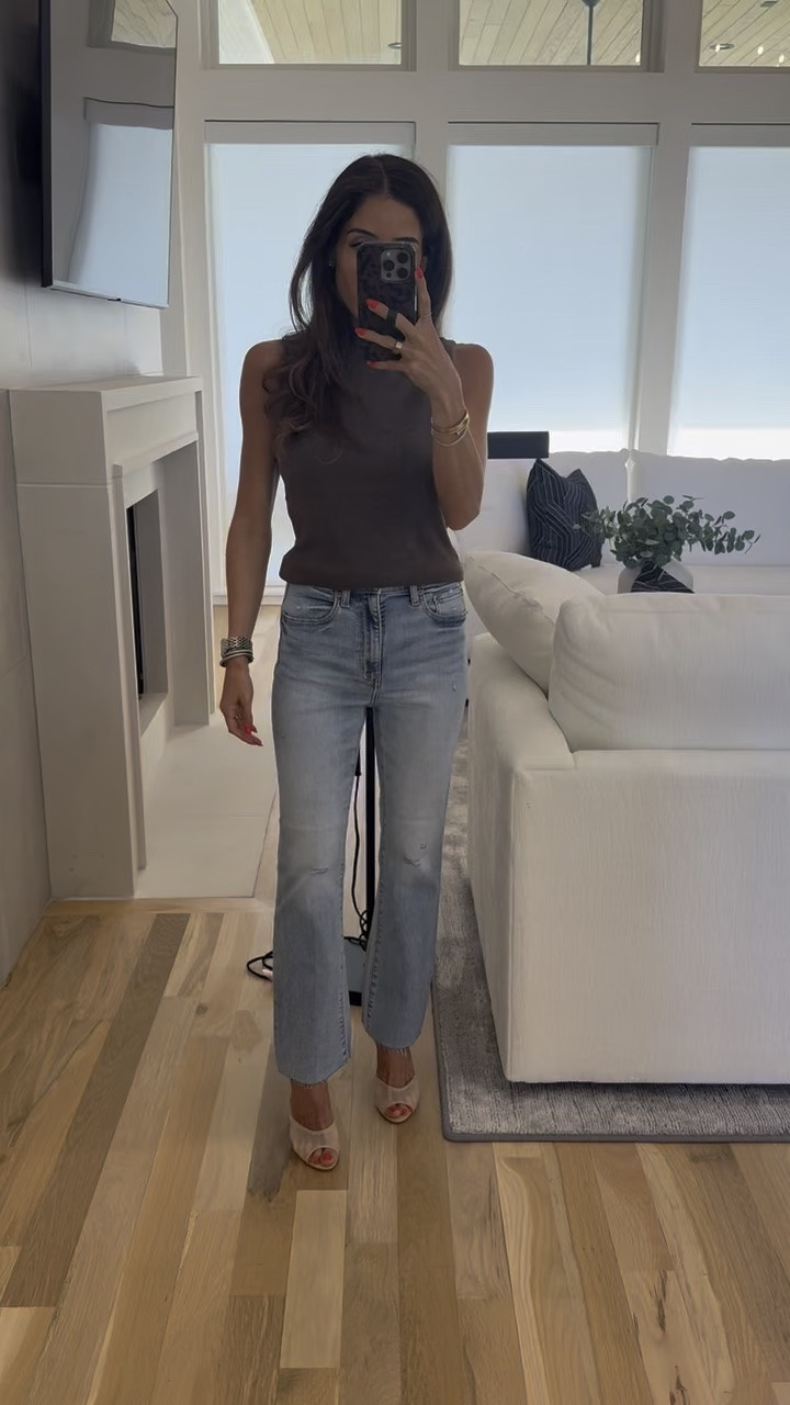 Affordable petite friendly jeans size 24 stretchy ankle jeans cropped fall outfit