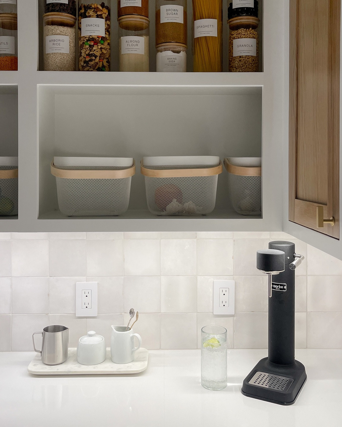 Obsessed with our Aarke for sparkling water!! 

Aarke, small appliances, bar

#LTKGiftGuide #LTKhome