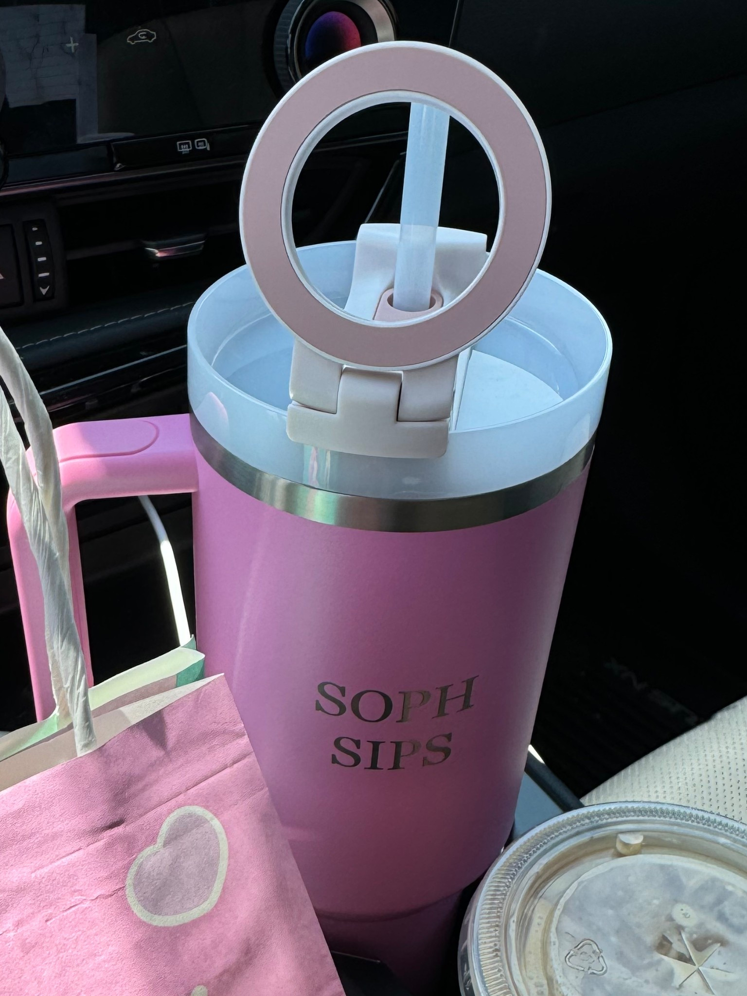 MagSafe Stanley phone holder adapter 

#LTKStyleTip #LTKFindsUnder50 #LTKGiftGuide