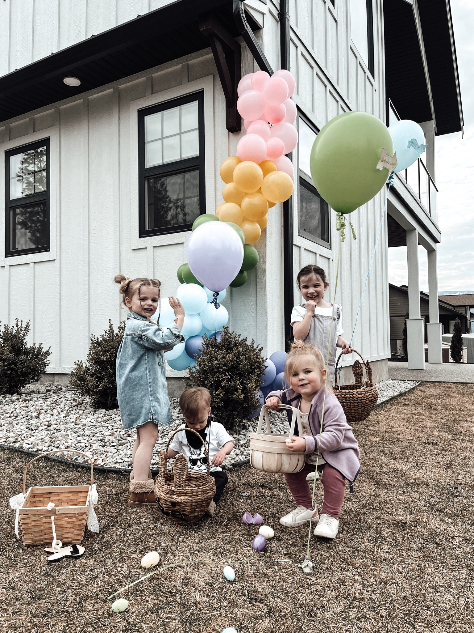 K I D S / post hunt vibes ☺️🐰✌🏻

easter baskets + tags + tees 



#LTKSeasonal #LTKbaby #LTKkids