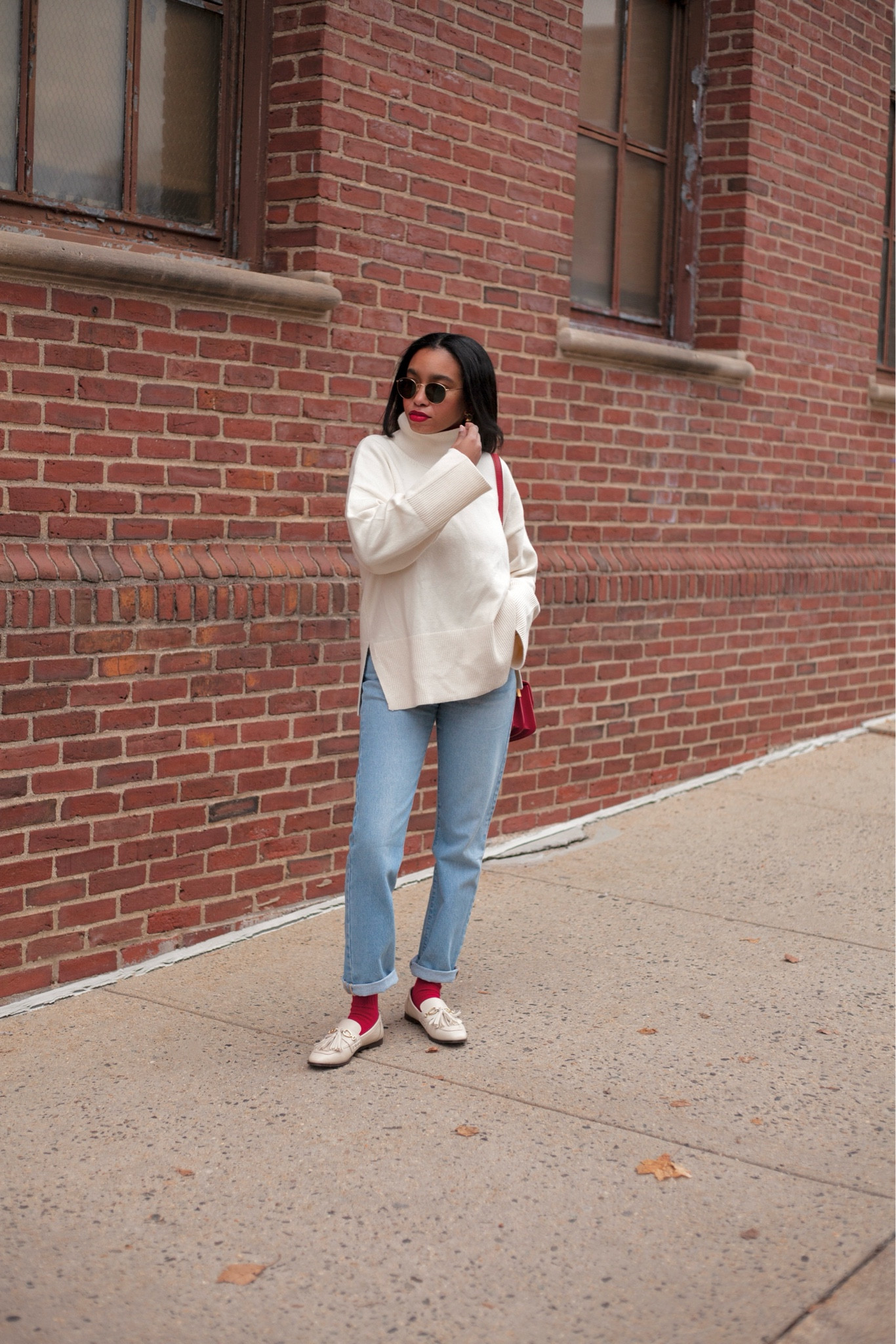 Sweater: size large
Jeans: size 25 (true to size)
Shoes: old Zara. Linked similar

#LTKfindsunder50 #LTKfindsunder100 #LTKSeasonal