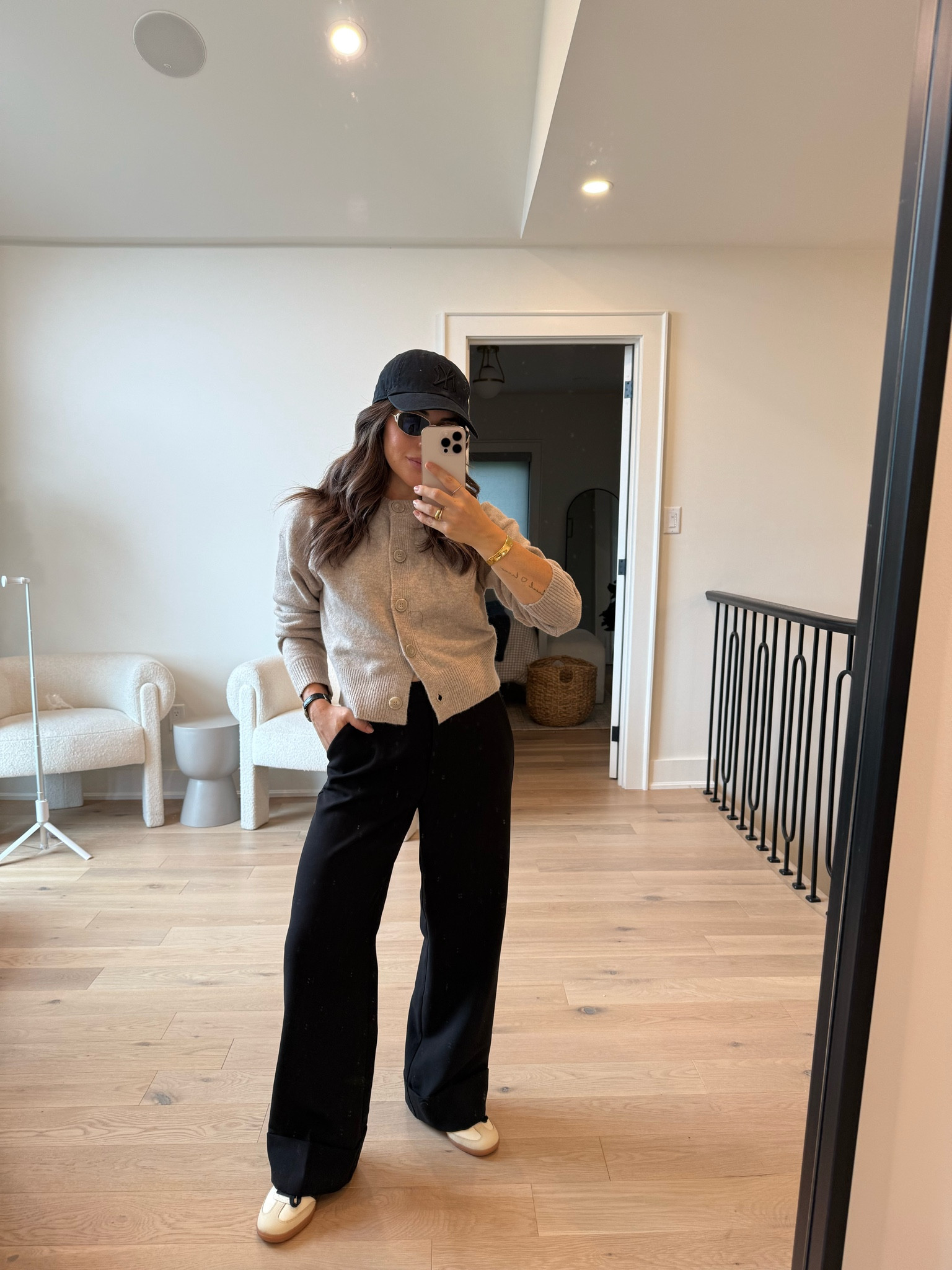 Cardigan - XS
Pants - size 2

#LTKstyletip #LTKcanada #LTKautumn