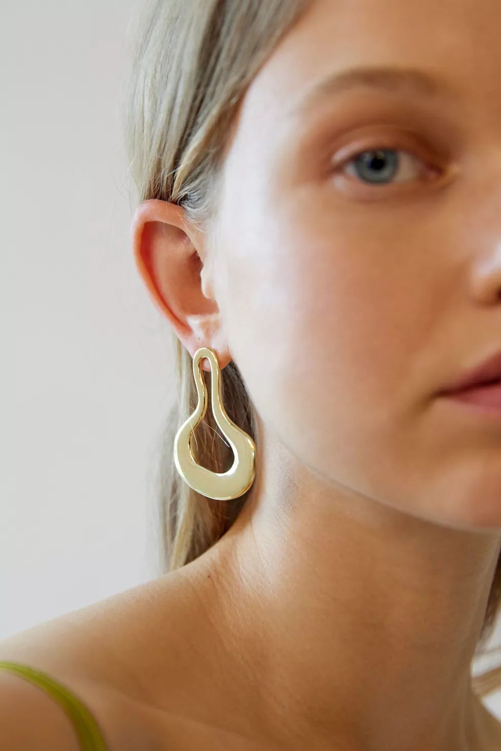 Lima Statement Mismatched Earring | Urban Outfitters (US and RoW)
