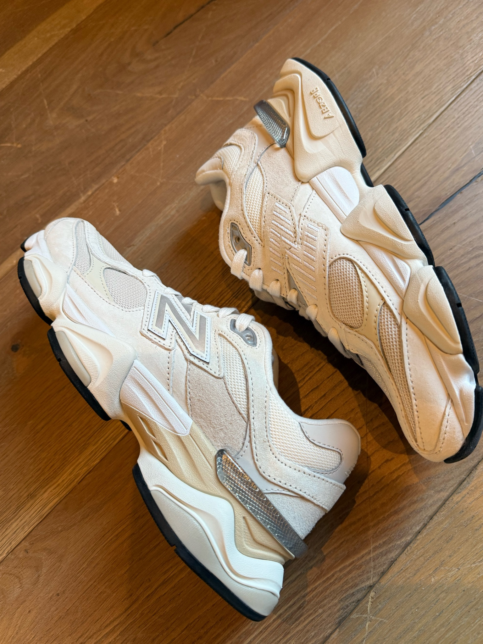 perfect neutral shoe 

#LTKFitness #LTKGiftGuide #LTKActive
