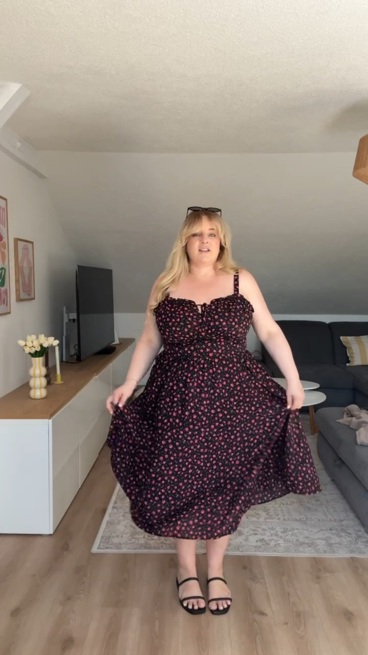 Outfit of the day 🖤💗

#amazon #amazonfashion #plussizefashion #curvy #kleid

#LTKplussize #LTKkleider #LTKdeutschland