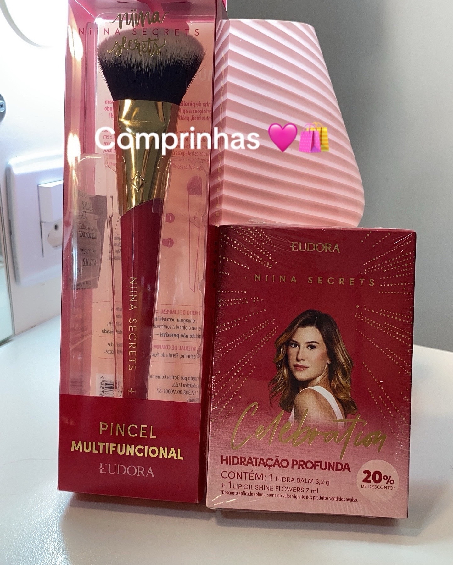 Apaixonada, pq tudo que ela faz é Mara, as cores são lindas e o pincel é super macio, amei 😍🩷
Frete grátis acima de R$49 Aproveitaaaa que é por tempo limitado!

#LTKbeleza #LTKguiadepresente #LTKbrasil