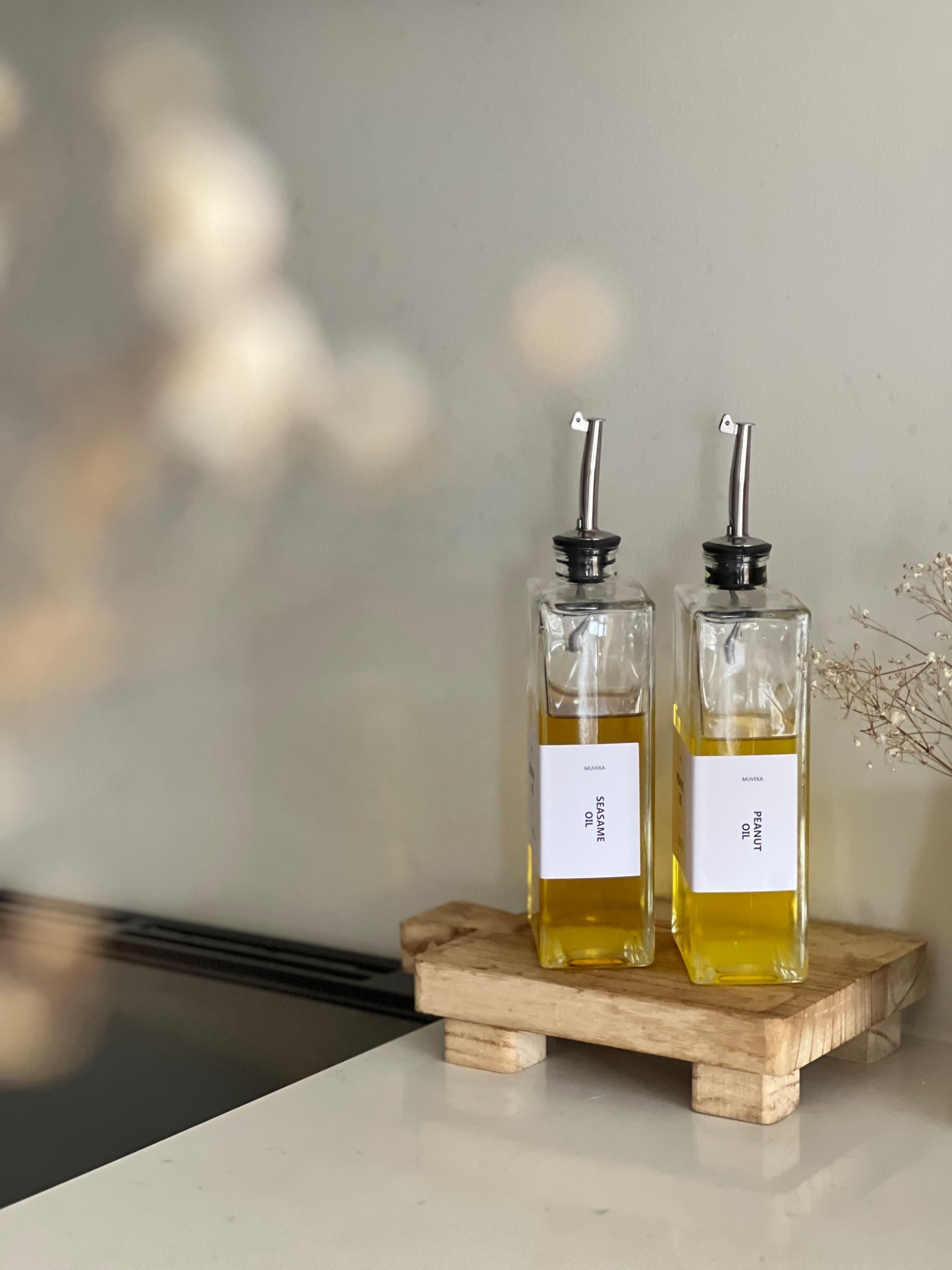 The kitchen got a much needed refresh with these aesthetic oil and syrup dispensers from @amazonca 🤌🏼🌸

These dispensers are another great find, love that they are both stylish and functional - adds a great touch to the kitchen.

Amazon finds | Amazon Canada | Kitchen styling | Kitchen decor 

#LTKstyletip #LTKspring #LTKcanada