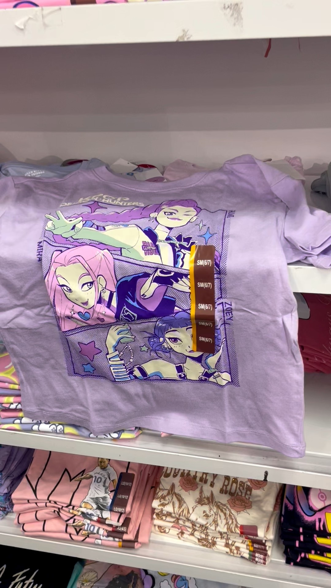 Target finally has a K Pop Demon Hunter shirt for girls for only $10 in case you’ve been looking!

#target
#targetstyle
#targetkids
#kpopdemonhunters

#LTKStyleTip #LTKKids