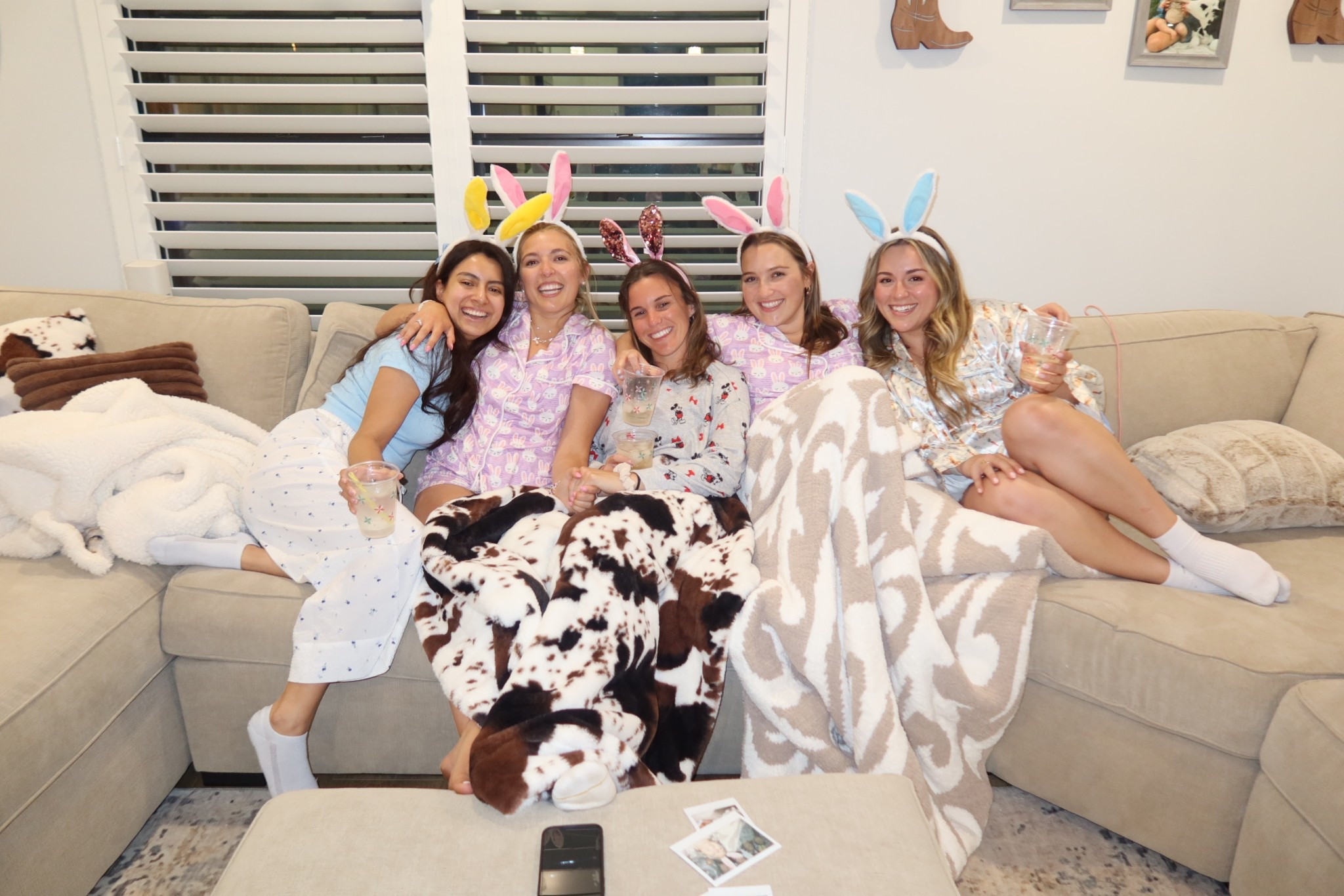 Pj party🫶🏻 Easter girls night ootd
Size Large in easter PJs on right end


#LTKSeasonal #LTKParties #LTKMidsize