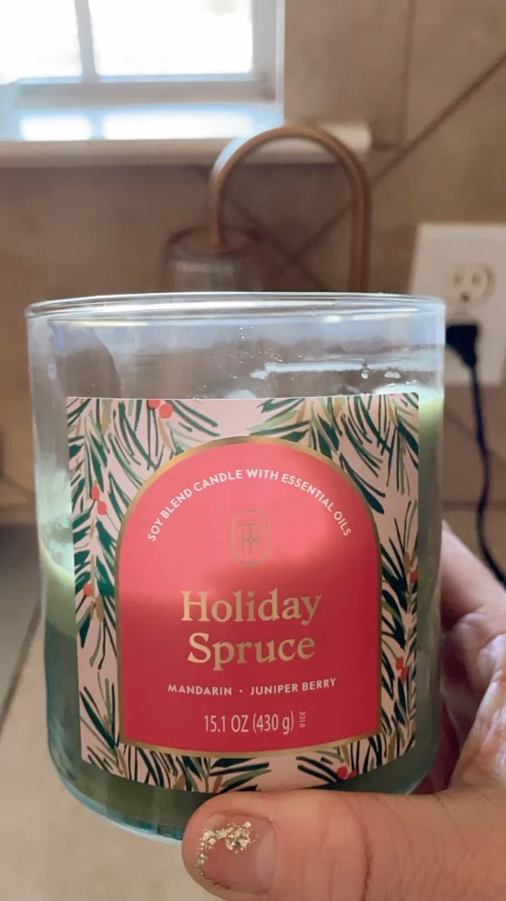 🕯️ A recent Amazon fave find is this lovely candle warmer lamp! I received mine compliments of Amazon as part of their Amazon Vine program and I love it! 

✨ This lamp is adjustable, has different heat/brightness settings, includes a timer, and comes with two bulbs. It’s a great gift for a friend and great for treating yourself! 

🌲 Here I’m warming my Holiday Spruce candle from Target and my whole house smells festive! 


#LTKGiftGuide #LTKFindsUnder50 #LTKHome