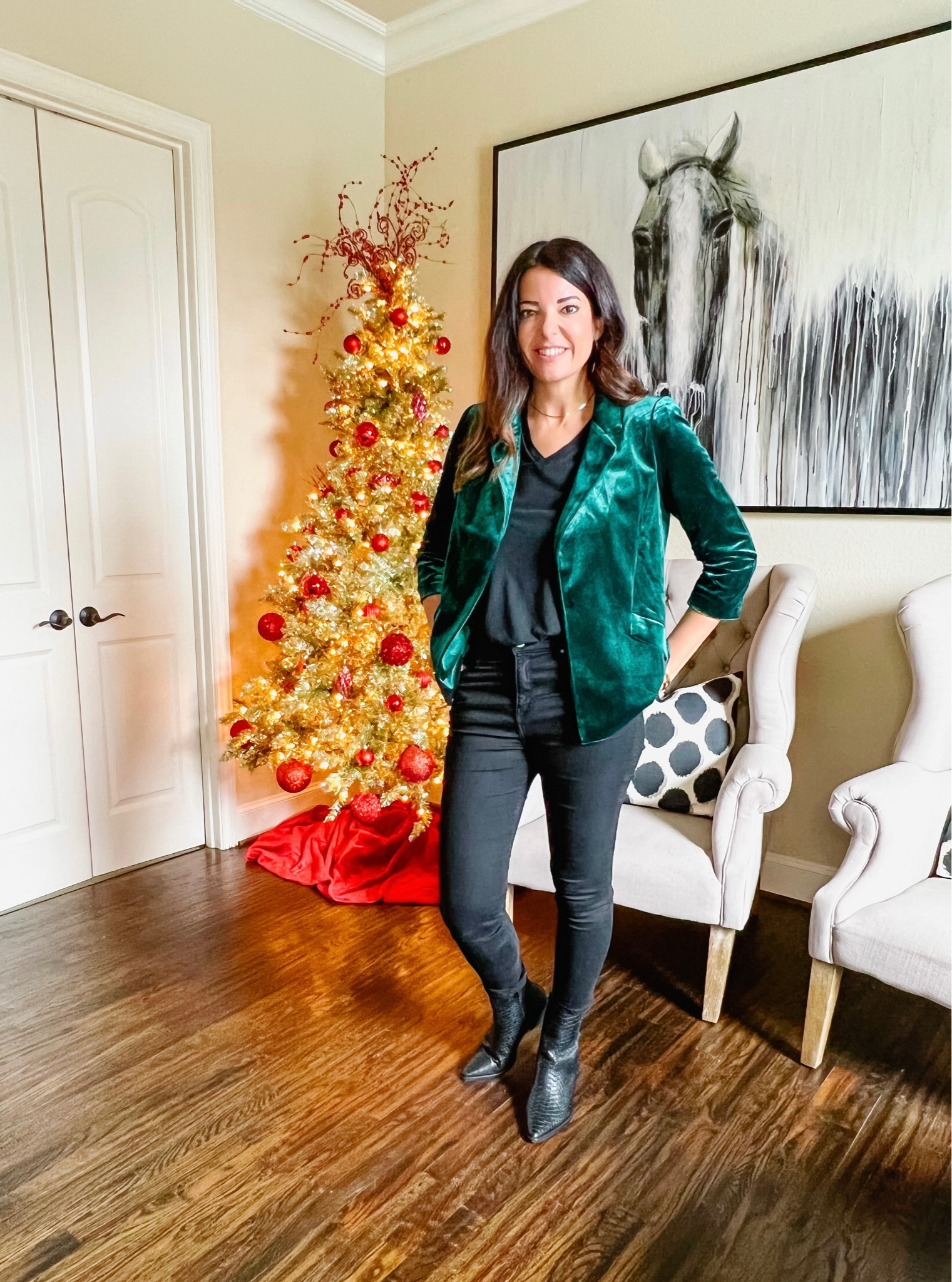 Velvet green blazer - perfect for Christmas time and the holidays. 

Use code BROOKEC20 for 20% off  

#LTKHoliday #LTKstyletip #LTKsalealert