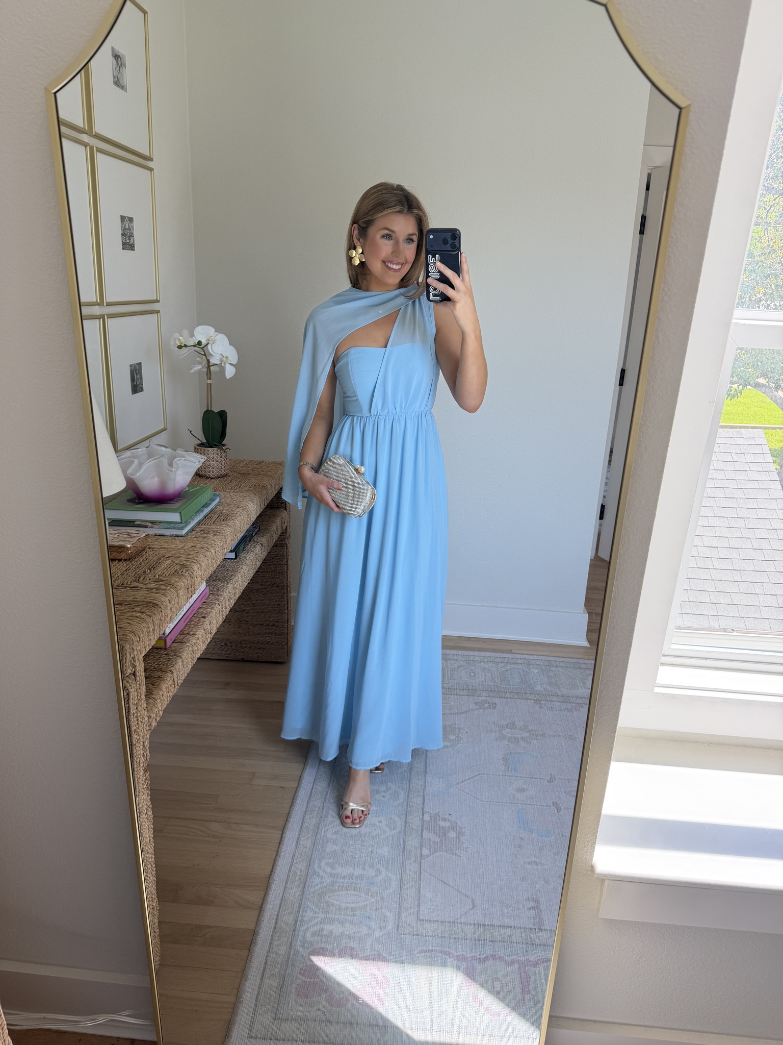 Blue formal wedding guest look! Wearing a 4