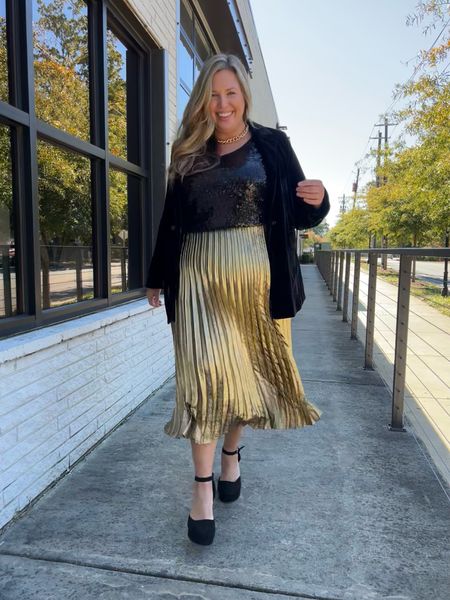 Would you wear this?! ✨It’s almost that time of year again… before you know it, it will be time for holiday parties! Love this entire look from Lane Bryant, and they have so many beautiful pieces!! Wearing an 18 or 18/20 in everything, and it all runs true to size! #lanebryantpartner

#LTKHoliday #LTKplussize #LTKstyletip