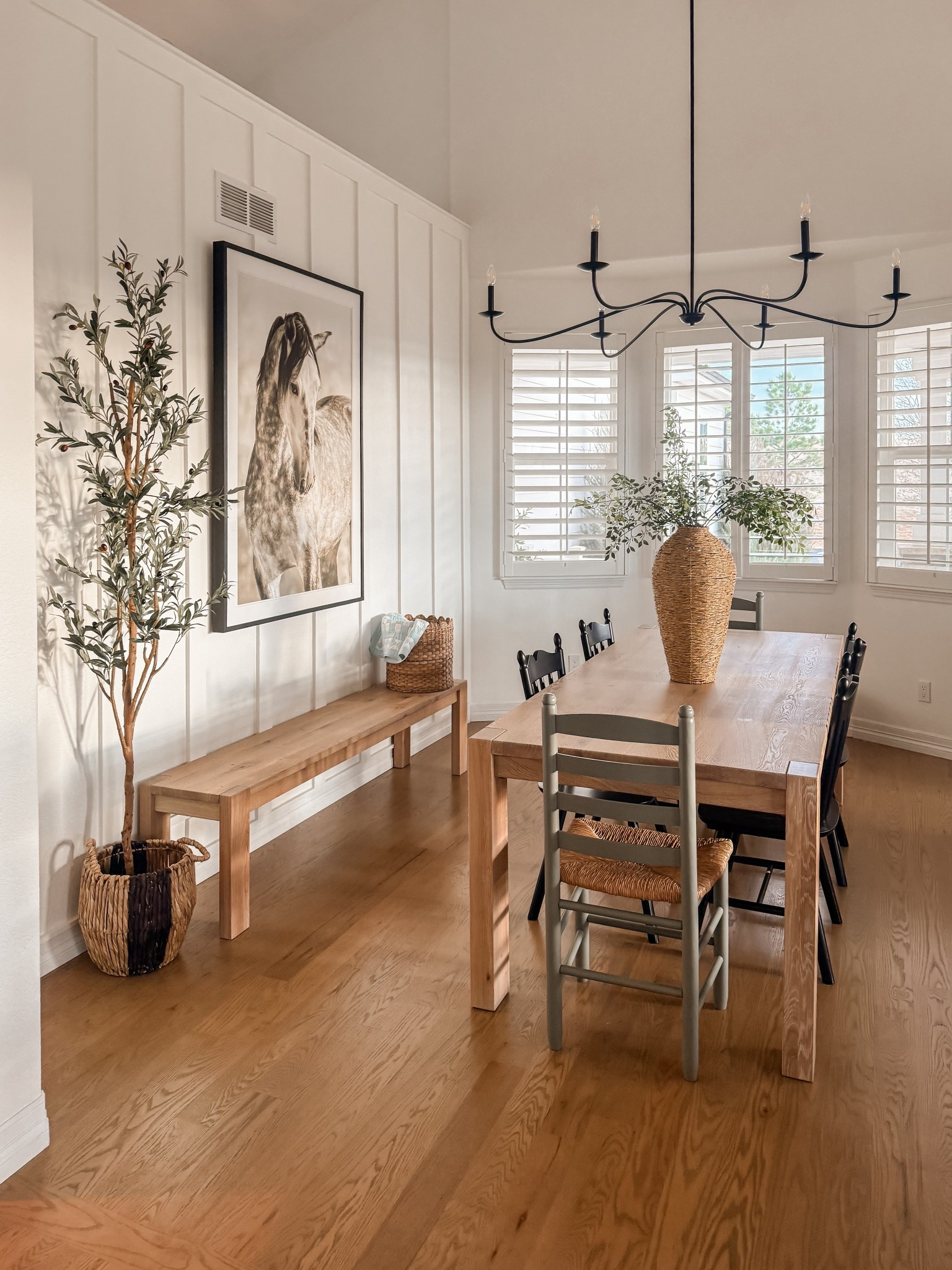 Modern farmhouse dining room. Table and bench is from Crate + Barrel. 

Sarah Joy, home decor, interiors, 

#LTKSaleAlert #LTKHome #LTKSpringSale