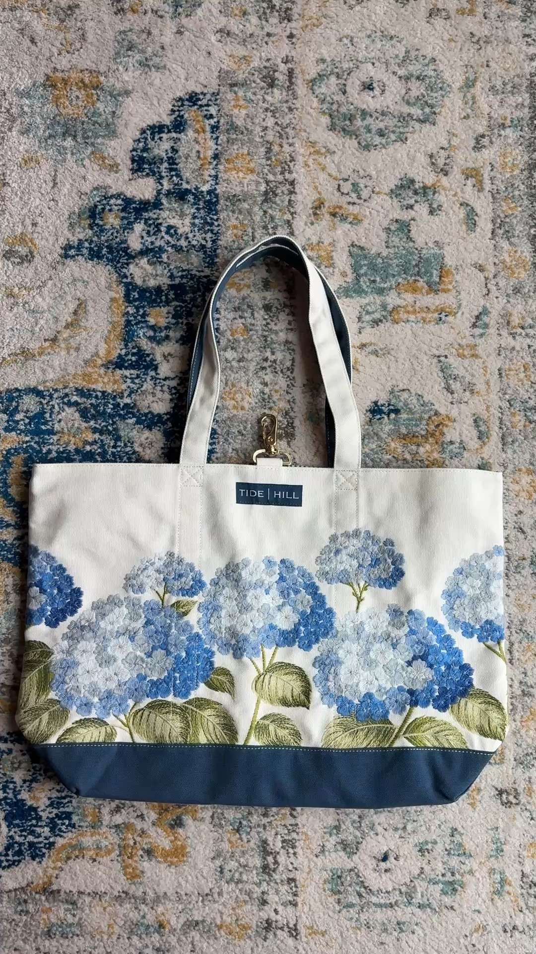 I’m obsessed with my new Tide Hill hydrangea tote. They are not on LTK yet, but you can google their website. It is embroidered from both sides and fully lined inside. The quality is great! Perfect for Mother’s Day gifting. 

#LTKmomlife #LTKSeasonal #LTKMothersDay