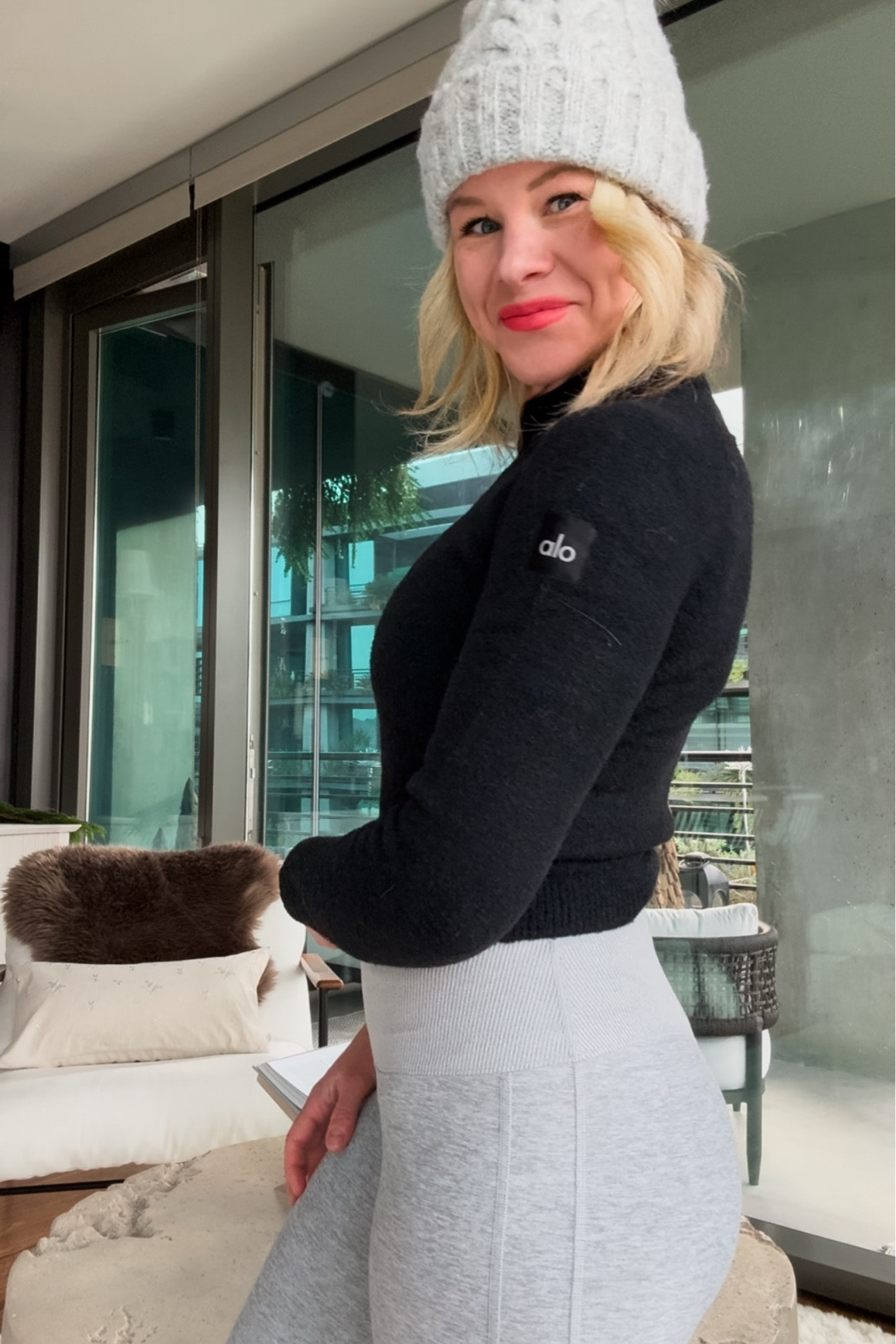 Winter outfit🤍

#LTKSeasonal #LTKActive #LTKTravel