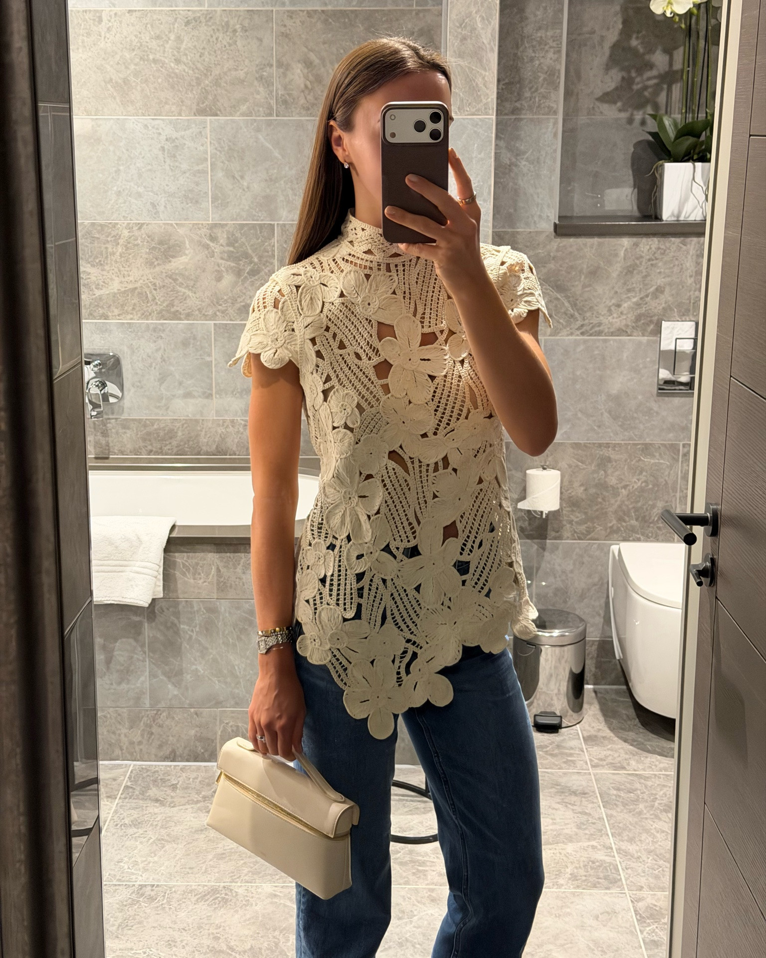 Ootn 🤍

#LTKuk #LTKdatenight #LTKstyletip