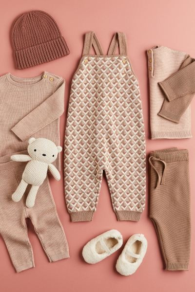 Rib-knit hat | H&M (UK, MY, IN, SG, PH, TW, HK)