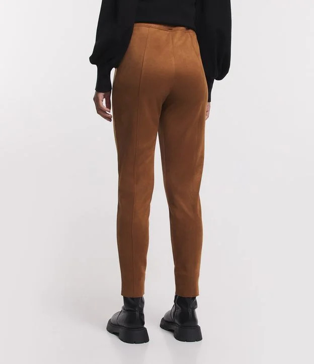 Calça Legging em Material Sintético com Recortes Verticais Marrom | Renner (BR)