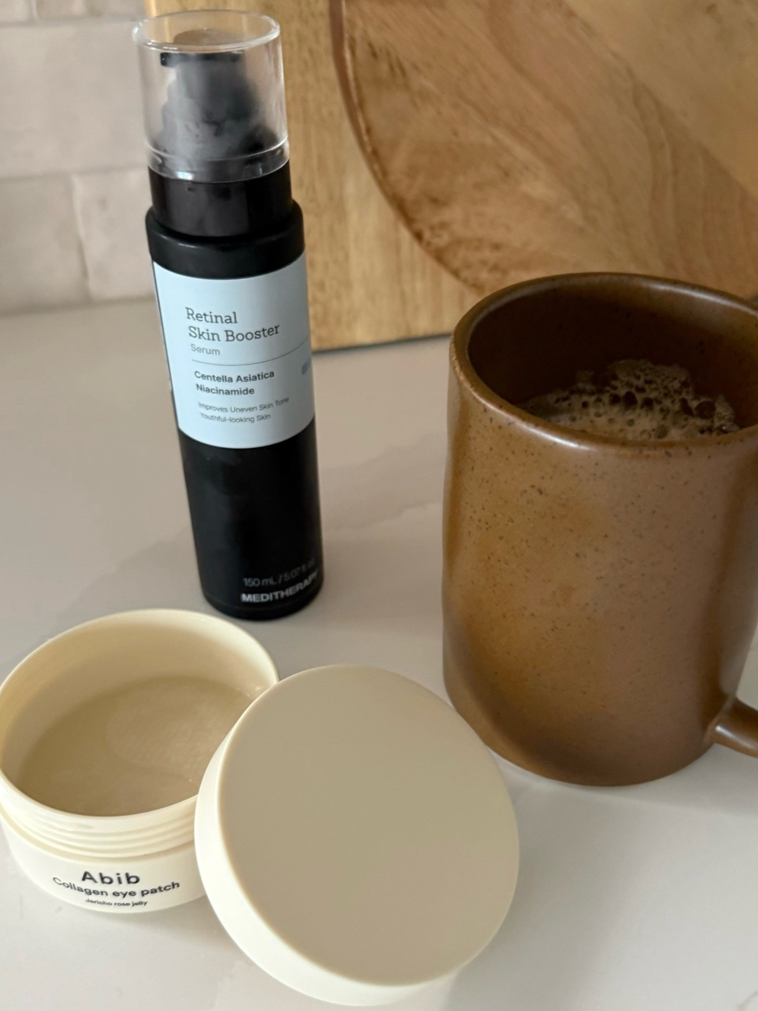 This was my Sunday morning lineup 


#eyepatch #eyemask #coffeemug #skincare #dailyroutine

#LTKselfcare #LTKmorningroutine