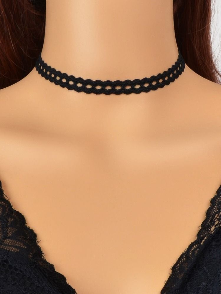 New
     
      Minimalist Hollow Out Choker | SHEIN