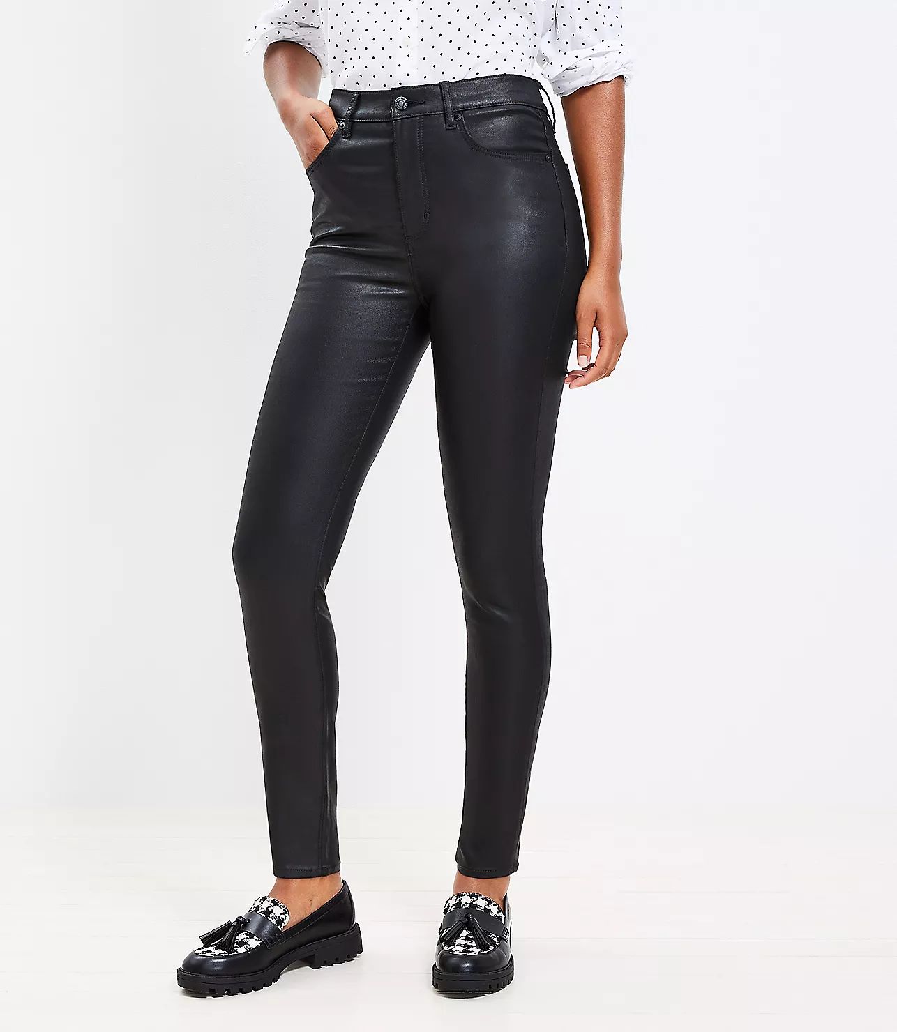 Coated High Rise Skinny Jeans in Black | LOFT