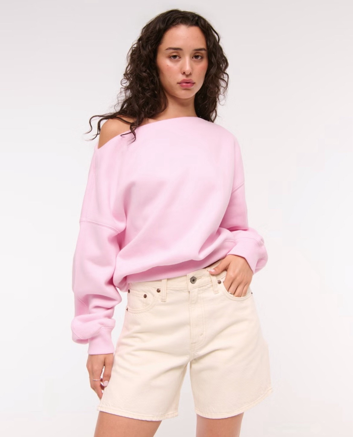 I’m going out of town for the holidays so I needed a cozy top to go with bottoms. Abercrombie & Fitch Sunday Slash Top

#LTKSeasonal #LTKFindsUnder100 #LTKStyleTip