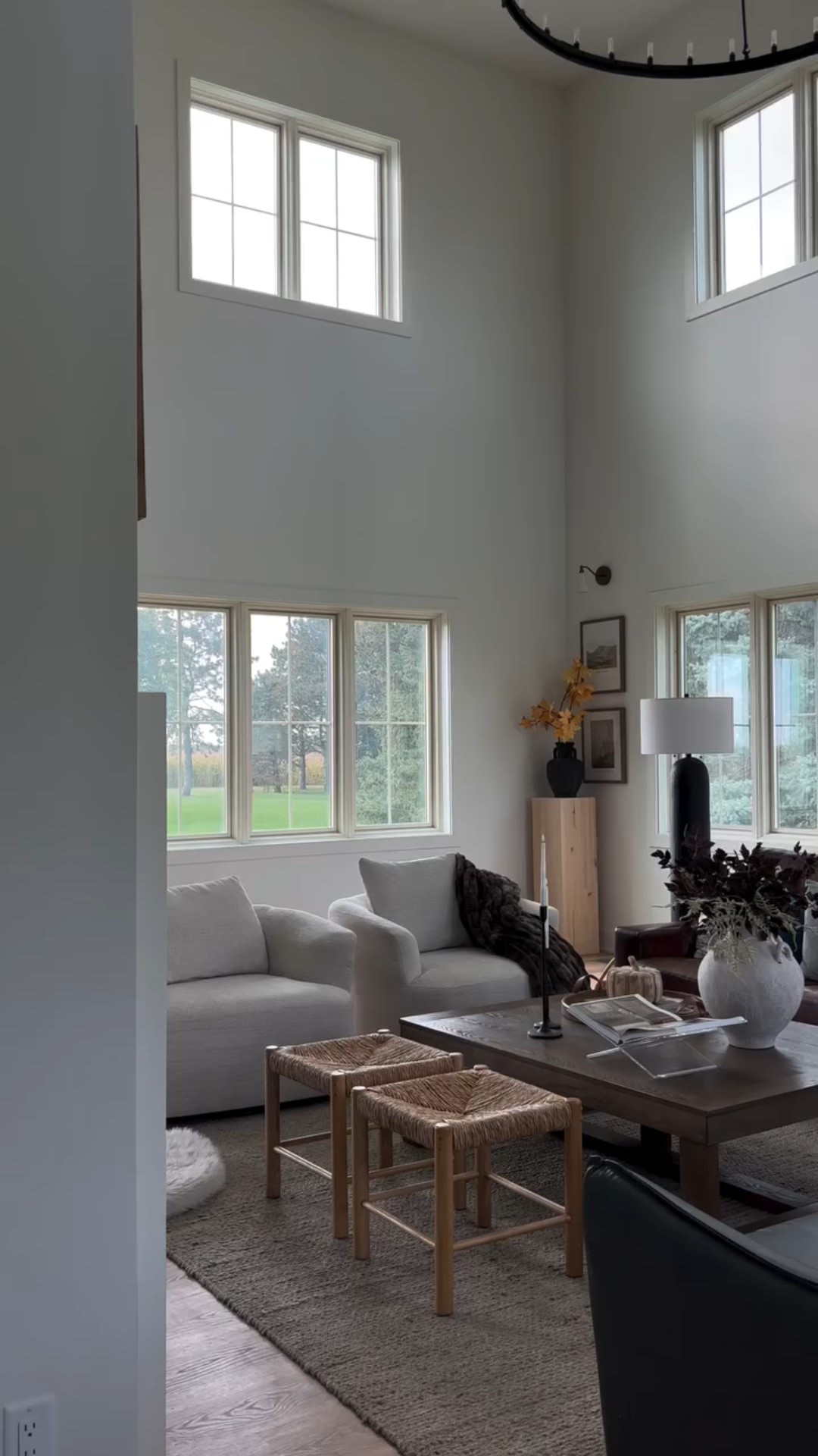 A mini fall house tour!  Have a great day and so thankful for you!

#whitehouse #homedecorating #farmhouse #diyhomeprojects #kitcheninspiration #livingroominspo

#LTKHome