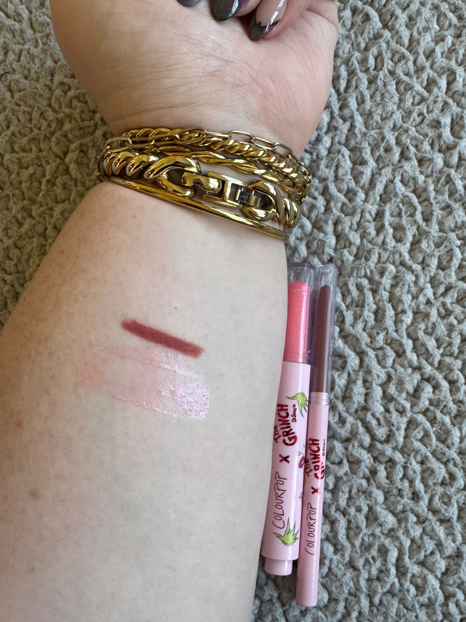 Colourpop the grinch lippie kit
Holiday makeup, makeup gift, affordable makeup, grinch

#LTKGiftGuide #LTKHoliday #LTKBeauty