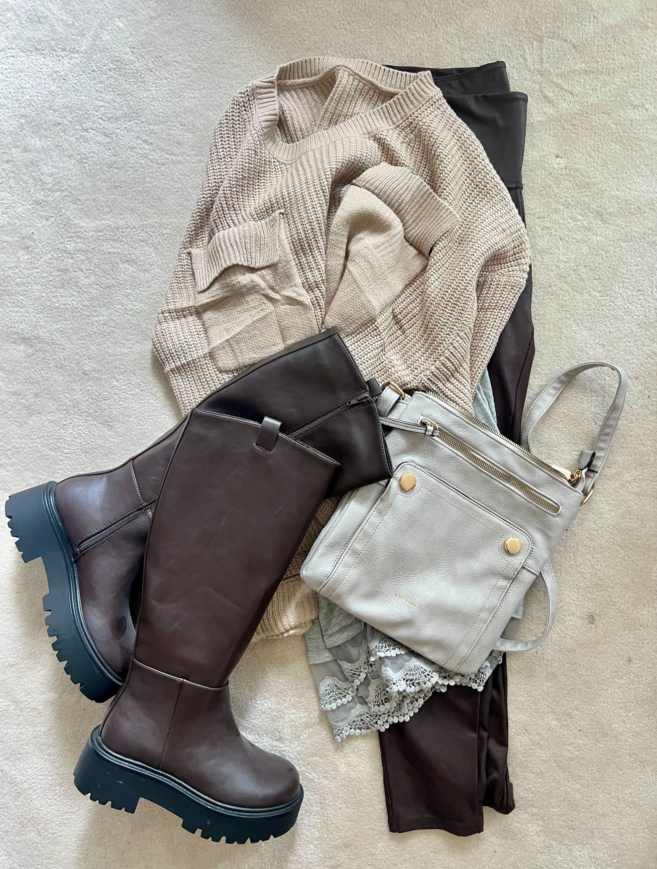 Coziest fall outfit inspo 🤎

#LTKStyleTip 

#LTKSeasonal #LTKMidsize