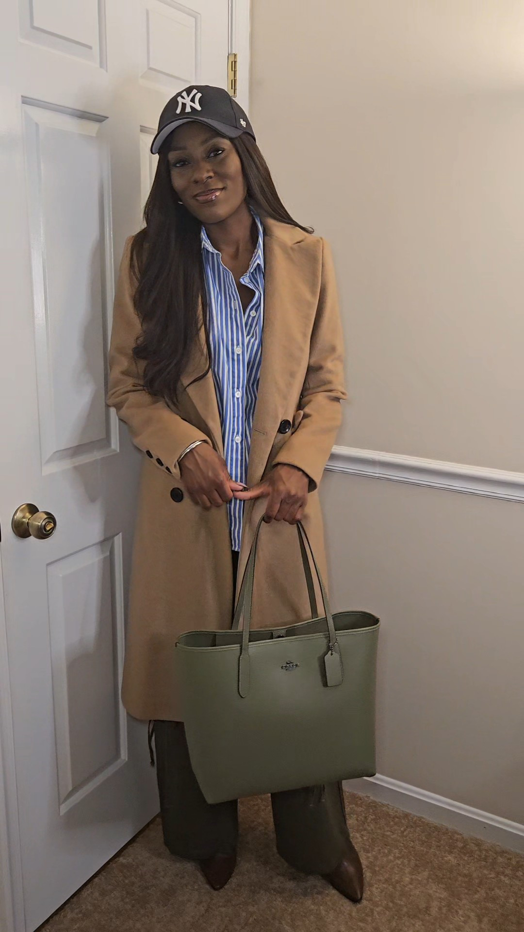 Love a cargo pant outfit!🤗Pants: @FashionNova Shirt: @H&M Shoes: @JustFab old Bag: @Coach Hat: @Amazon @Amazon Fashion Coat:Gift Fragrance: @FORVR Mood 

#LTKSeasonal #LTKStyleTip #LTKFindsUnder100