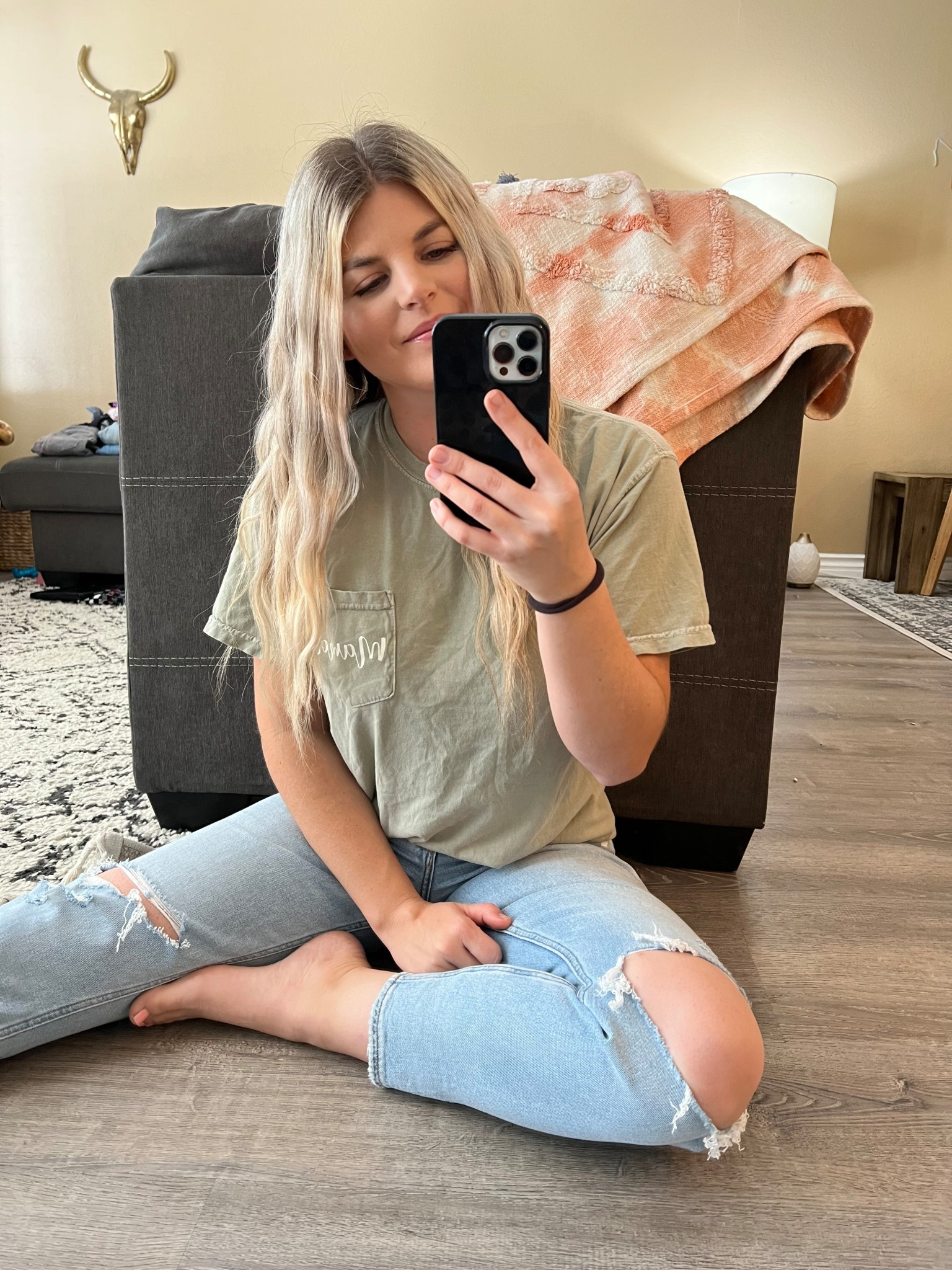 Mama pocket shirt

#LTKFindsUnder50 #LTKSeasonal