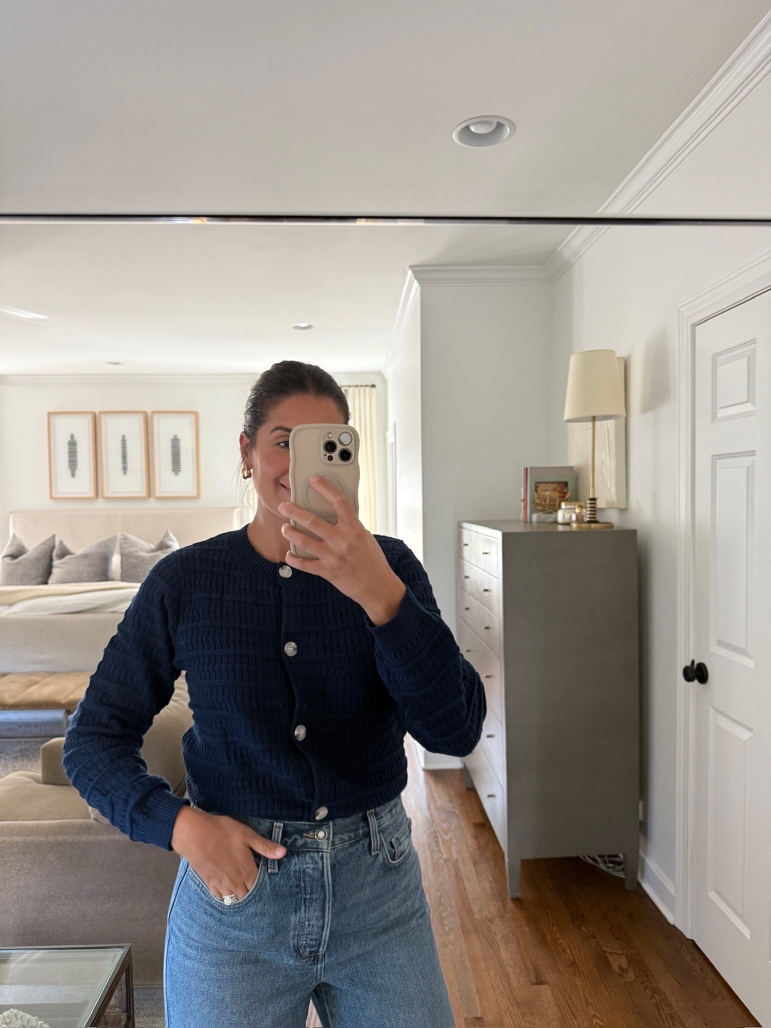 This cardigan is so soft & cozy ✨

Favorite daughter, tuckernuck, cardigan, navy cardigan, quilted cardigan, wide leg jeans, comfy jeans, Grace White

#LTKootd #LTKmomlife #LTKHoliday