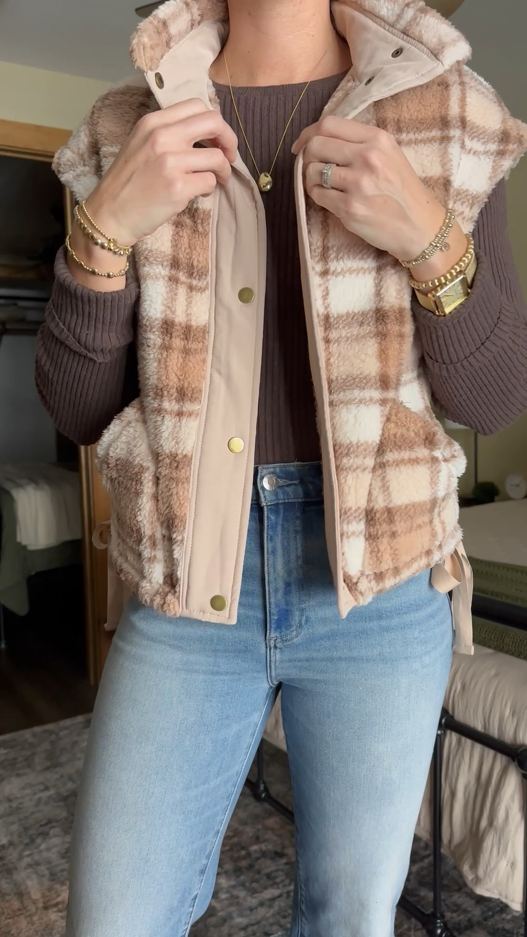Such a cute and cozy vest for winter. 

Vest - small
Linking similar long sleeve 
Jeans - size 26 