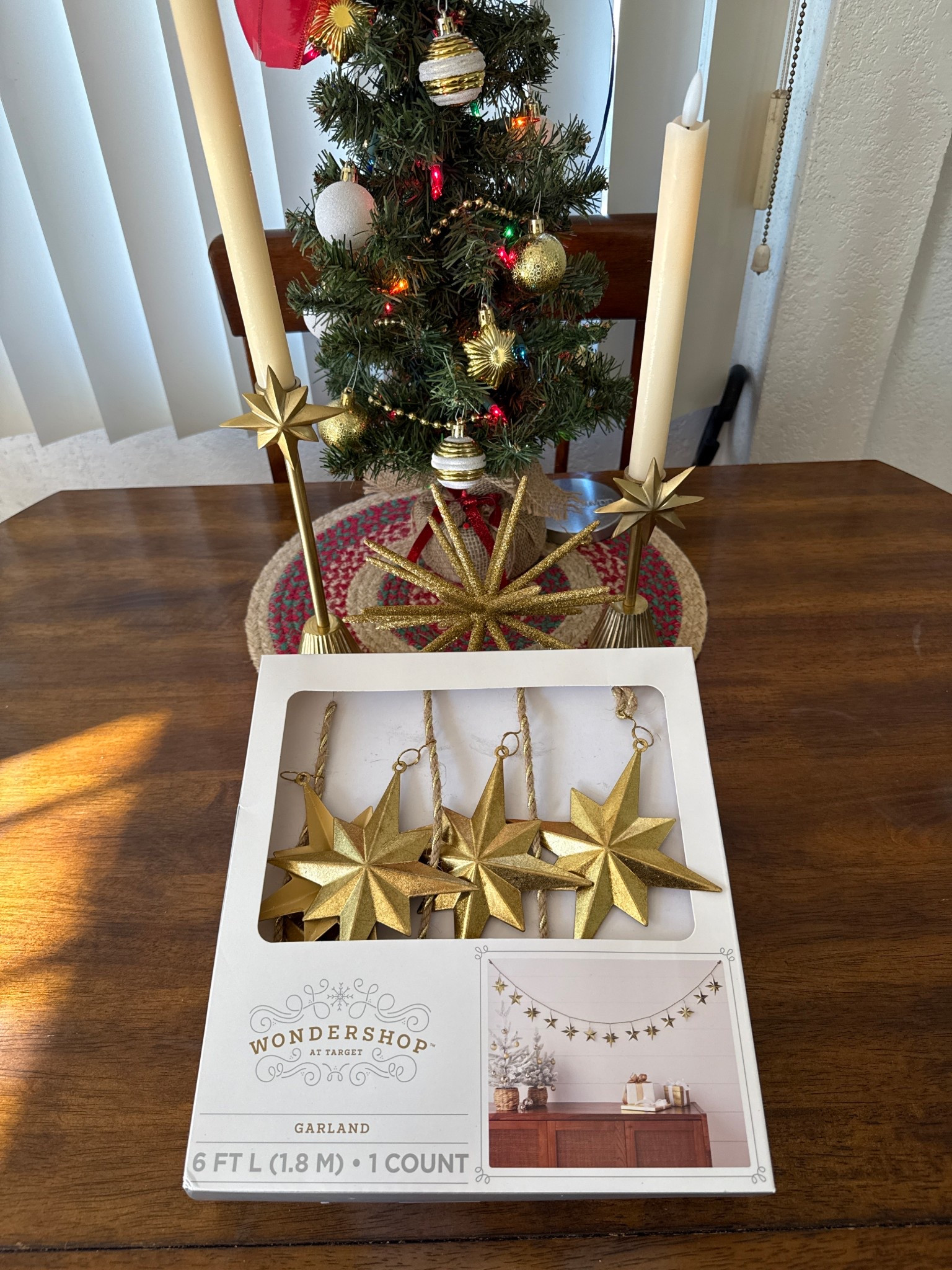 Star garland and candle holders 

#LTKFindsUnder50 #LTKHoliday #LTKGiftGuide