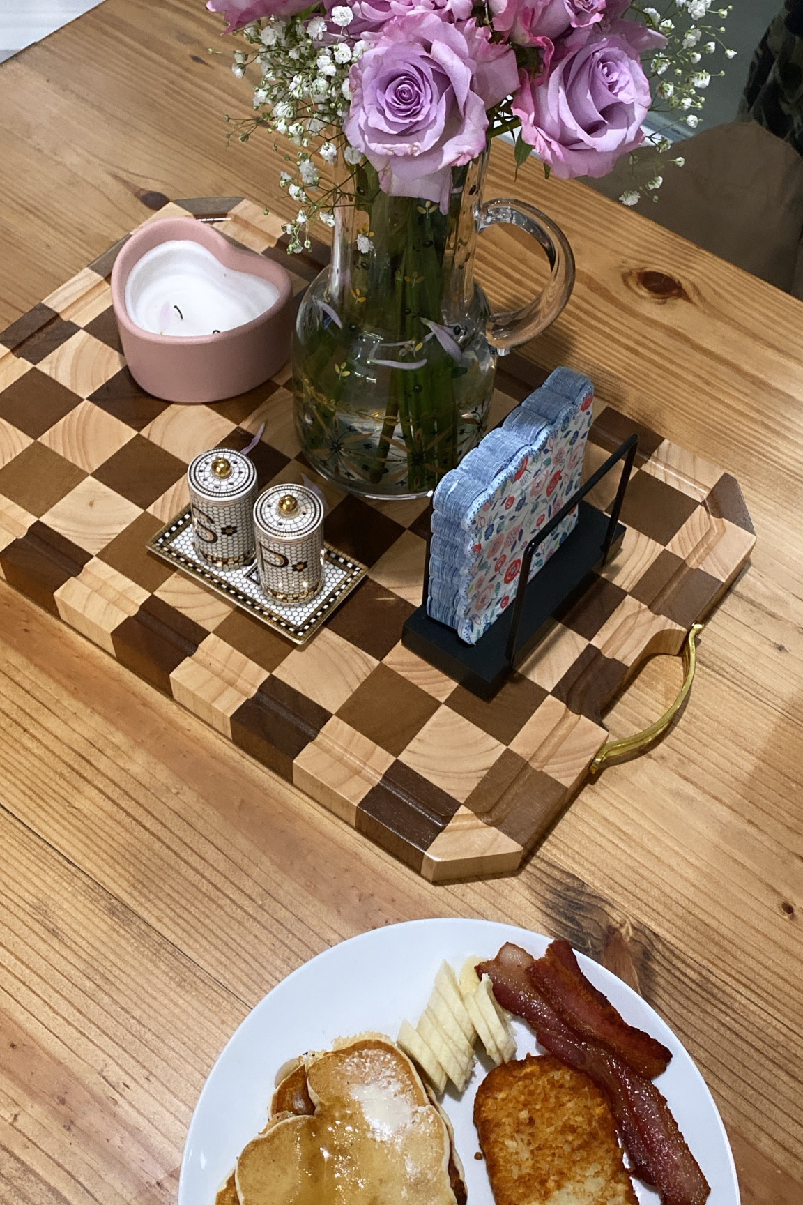 Similar anthropology kitchen table links 🩷

#LTKSeasonal #LTKfindsunder100 #LTKhome