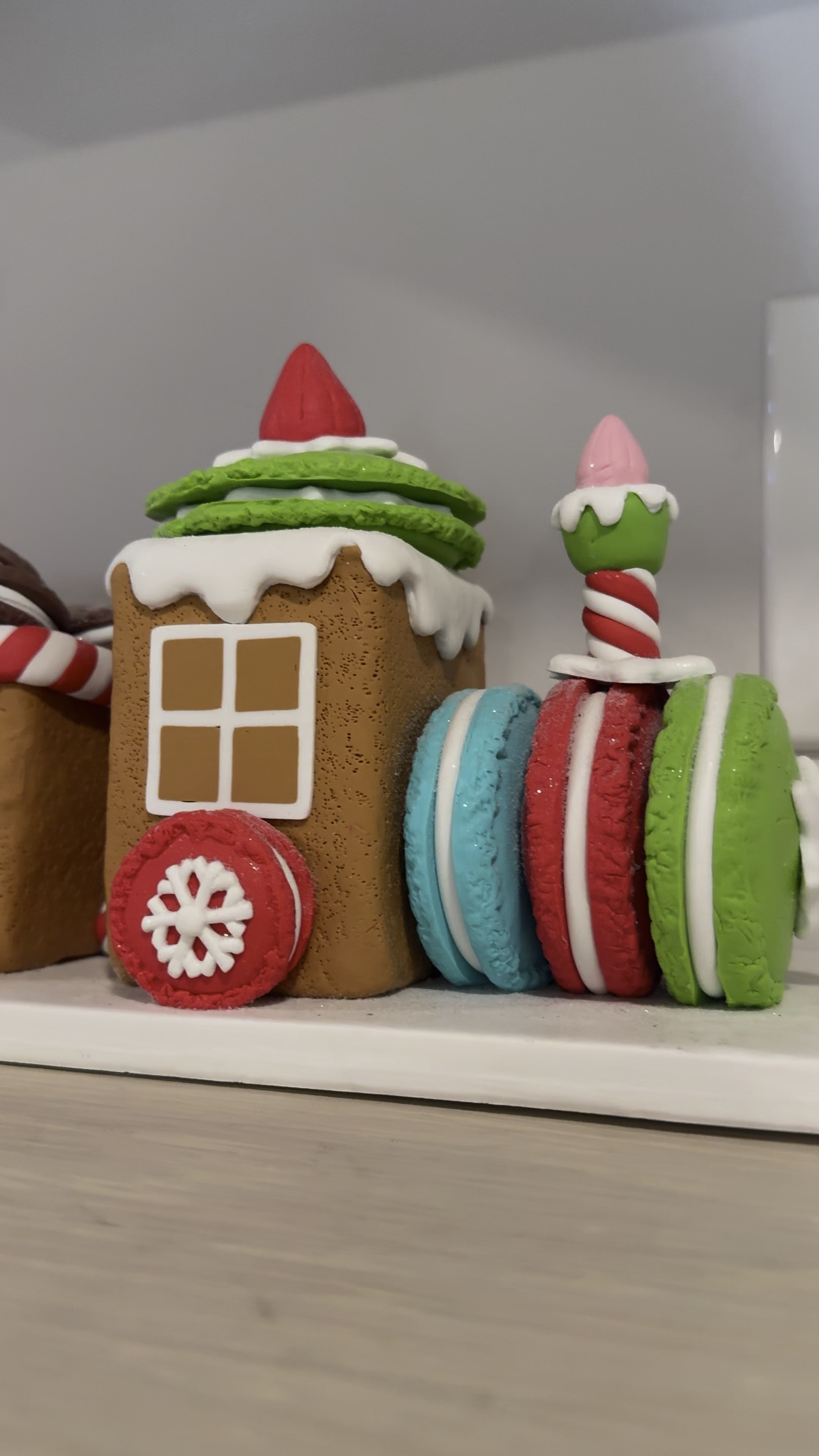Train from At Home! Didn’t have the one from previous seasons but linked similar ones! 

Christmas decor, Mrs. Claus, shelf decor, at home

#LTKHoliday #LTKSeasonal #LTKHome