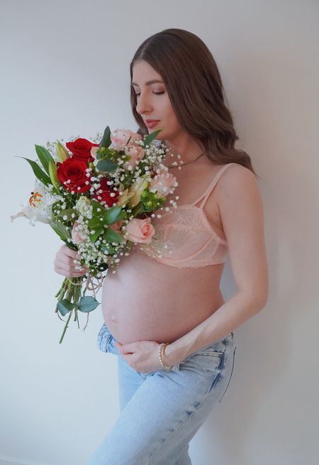 Maternity photos, Bump photos, Pregnancy announcement, Bump outfit, Maternity style, Target, women’s lingerie, undergarments for women, baby bump, first time mom

#LTKbaby #LTKstyletip #LTKbump