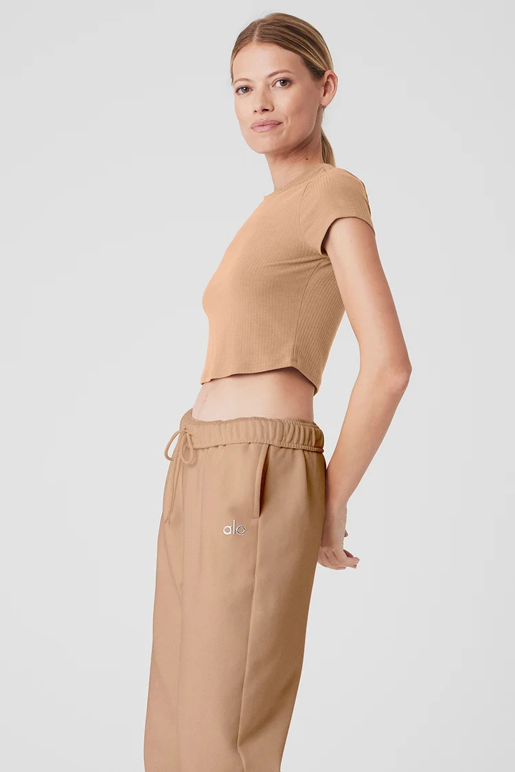 Ribbed Sea Coast Cropped Short Sleeve Tee - Toasted Almond | Alo Yoga