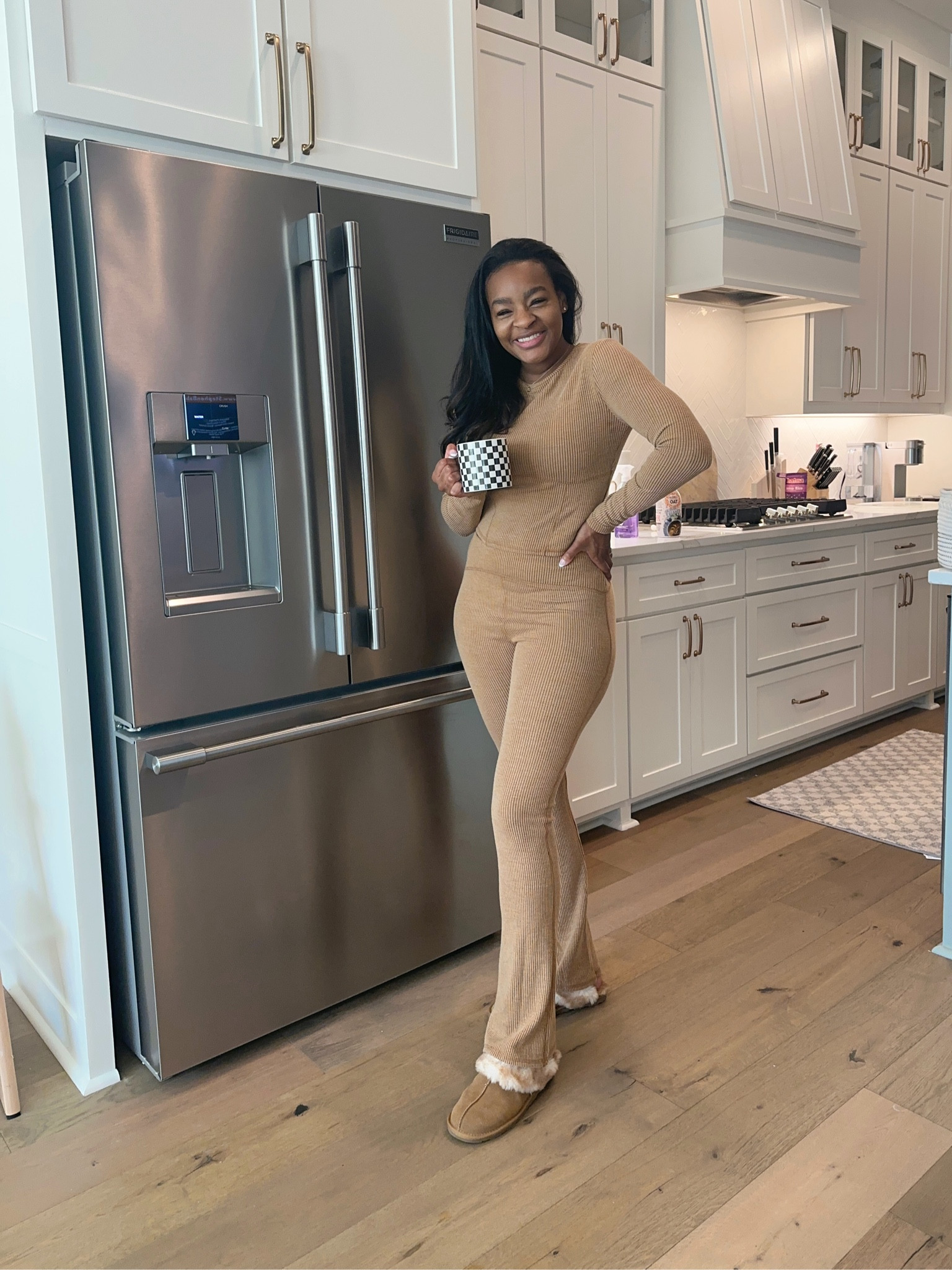 $40 Target set! It’s the wild fable line which runs small, so I got a medium in both. I’m 5’7 & finding flare leggings that are long enough is a struggle, but these are 🙌🏽

Fall set, neutral fall set, target find, athleisure target set 

#LTKfindsunder50