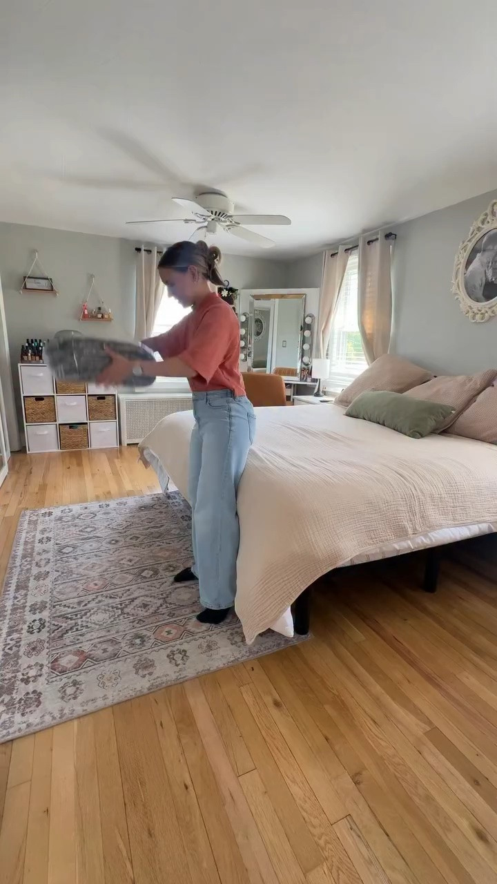 POV: you finally found a rug that survives kids, dogs, and real life 👏🏼
The softness level? 10/10.
The fact that it’s washable? Even better.
Now my kids are requesting one for their rooms too 🫶🏼
Code - MRSTIFFANYSULLIVAN saves $
#Lahome #lahomerug #washablerug #cozyhome #bedroomrefresh 
@lahomeofficial