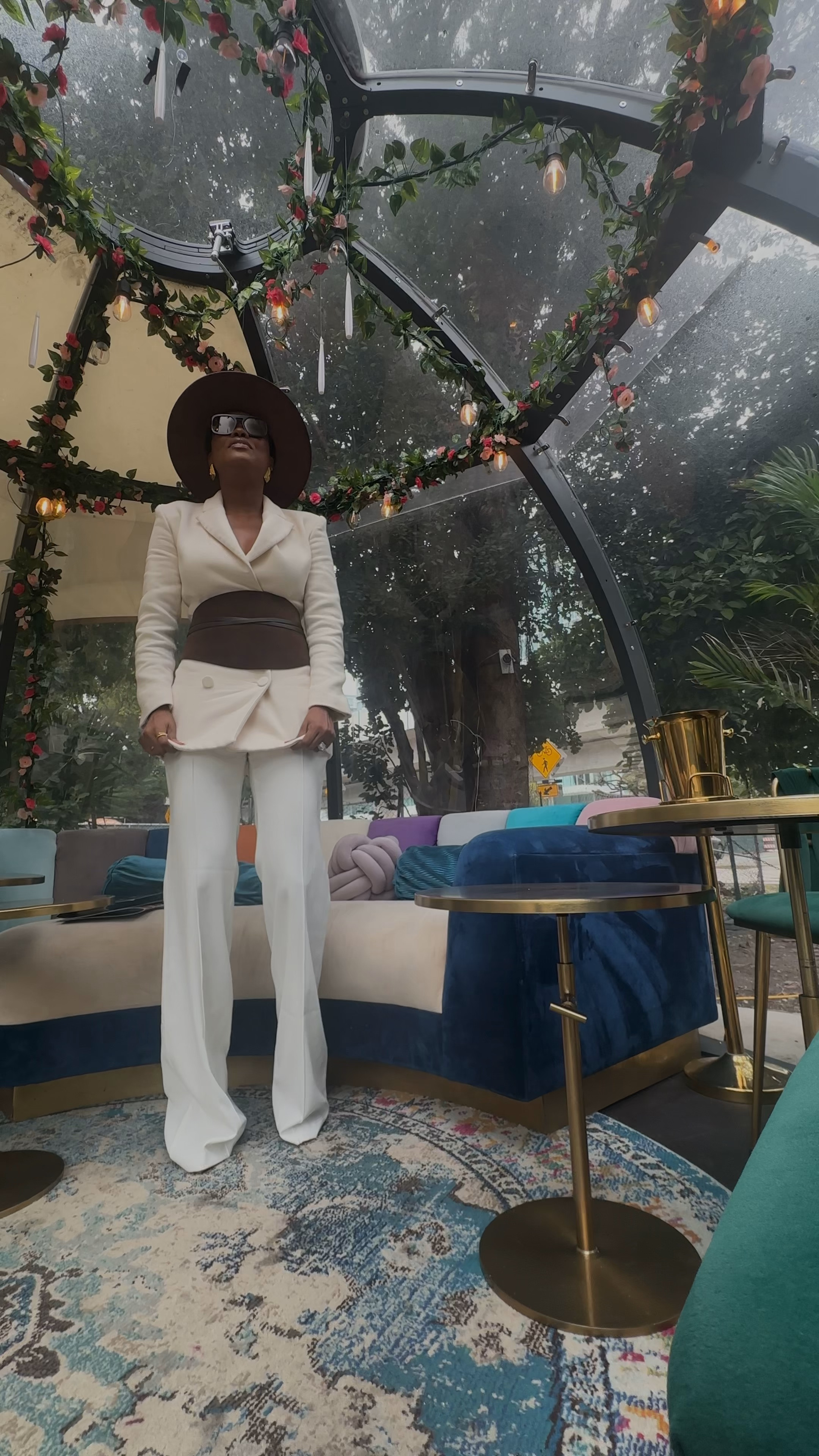 Hat: ASN Hats
Belt: Dehanche
Blazer: Zara