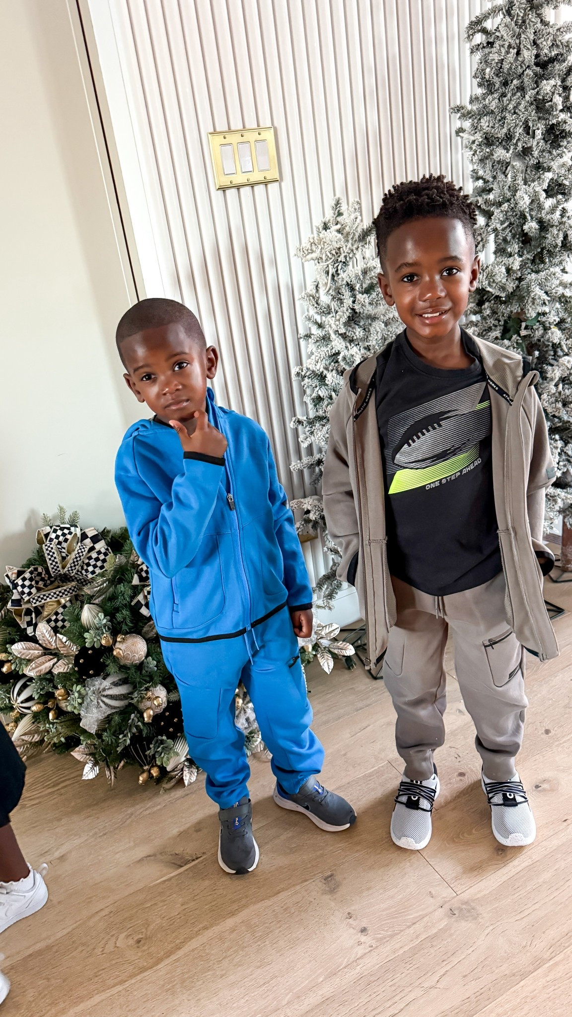 Boys Nike Tech look for less! $34 vs $195