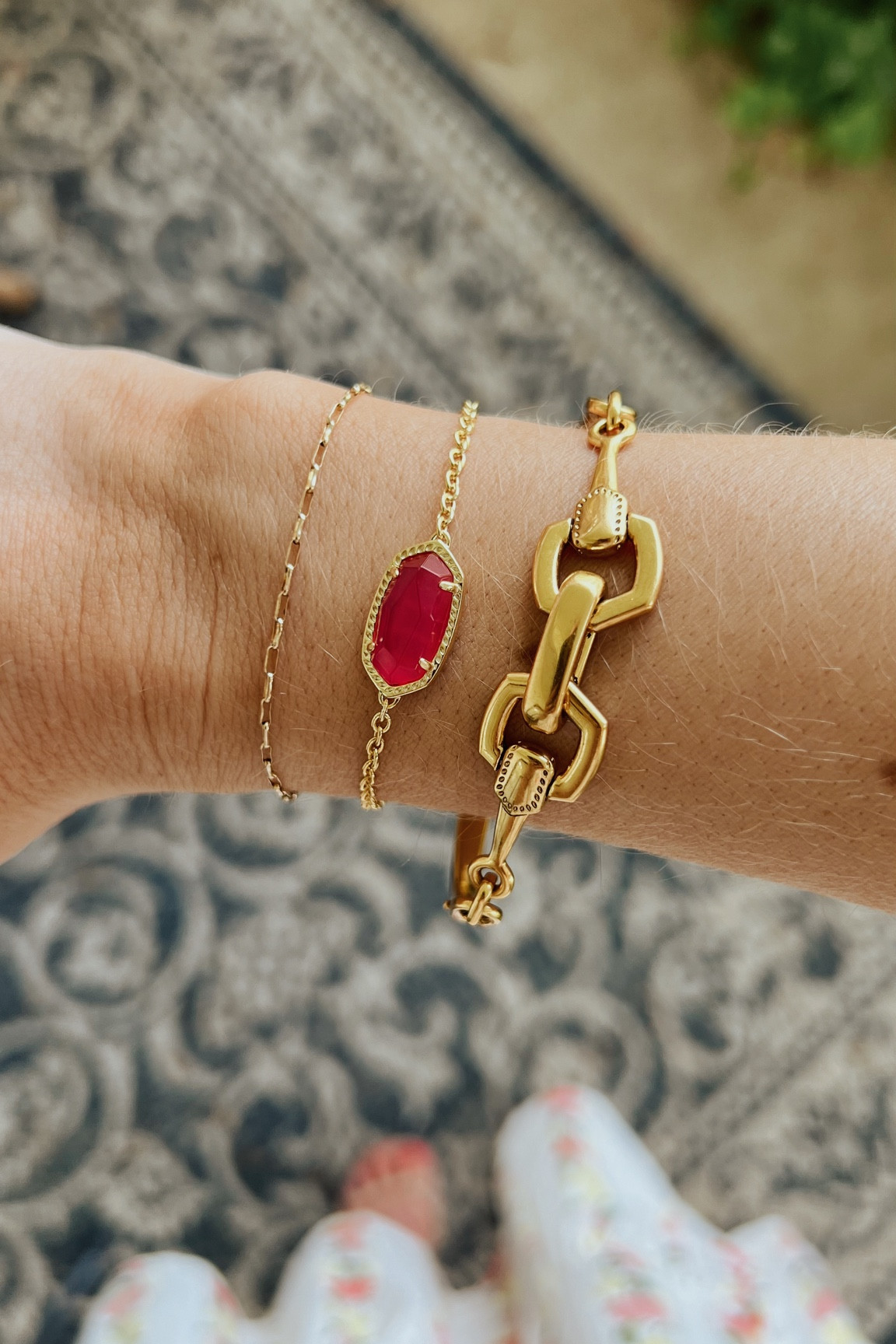 Kendra Scott fashion jewelry is 40% off for Yellow Friday 

#LTKFindsUnder100 #LTKHoliday #LTKCyberWeek