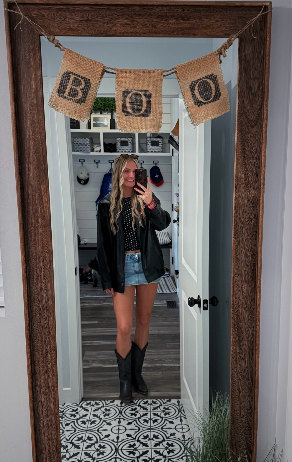 red west day 2🤠

#LTKStyleTip #LTKBeauty #LTKTravel